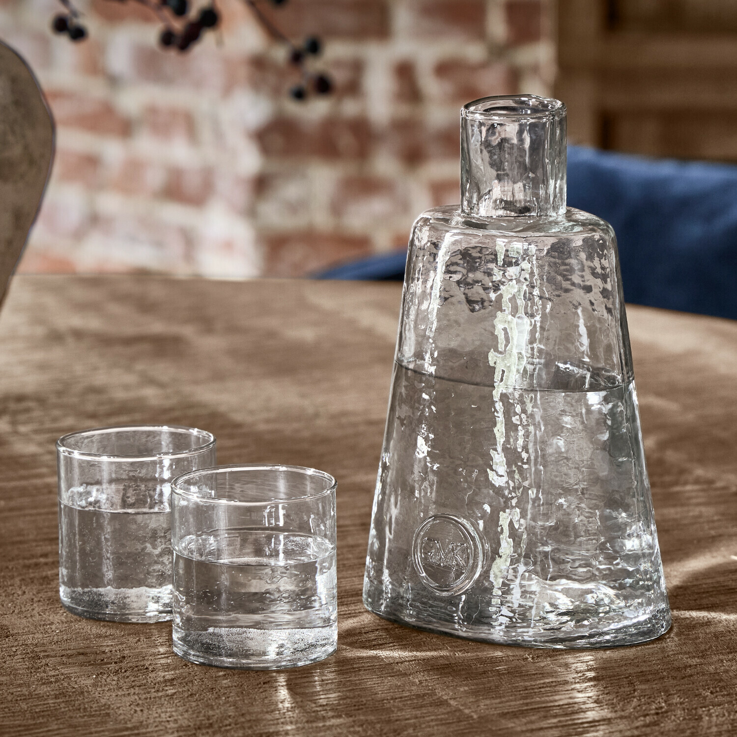 Getränkespender und Karaffen für leckere Drinks