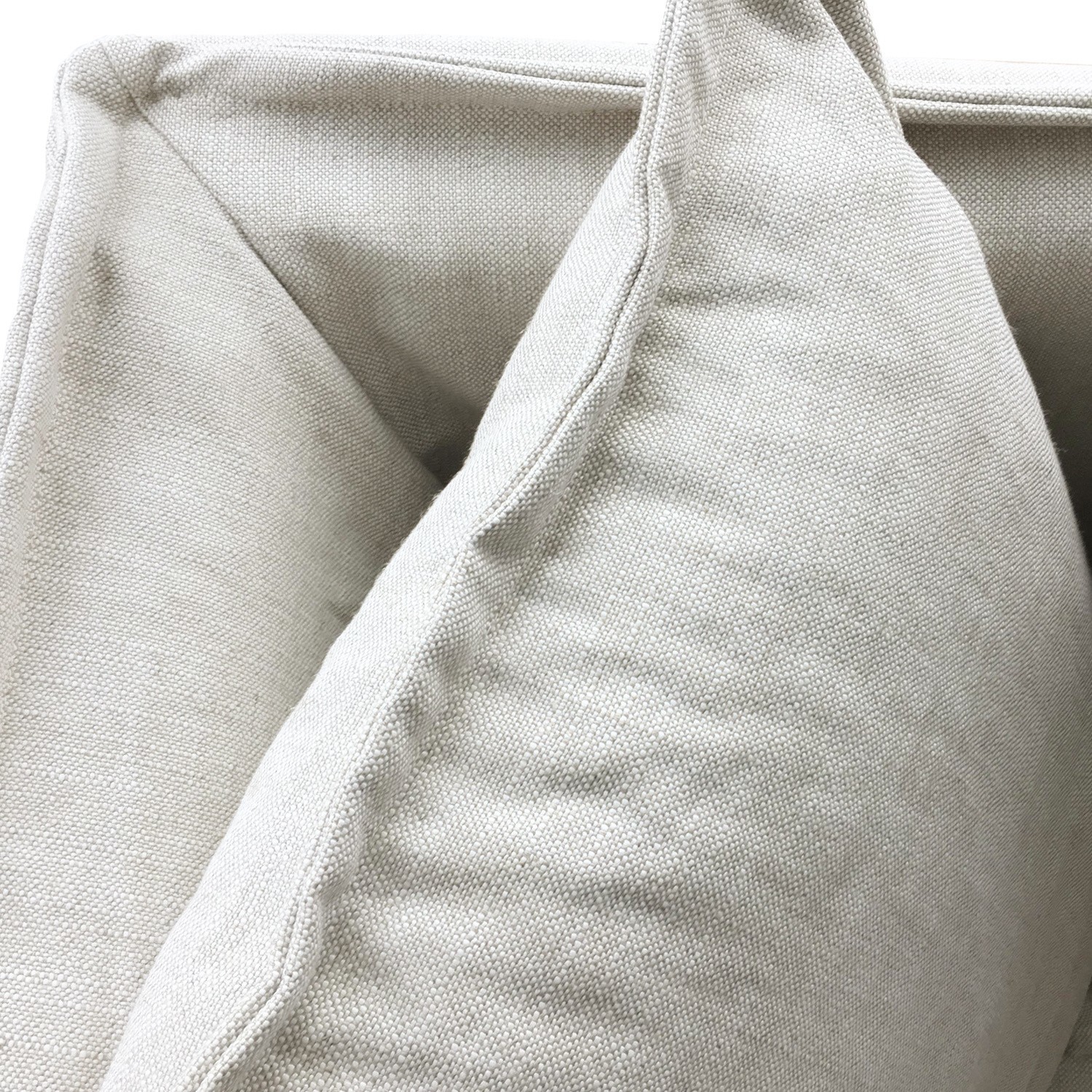 Beige dekoratives Kissen aus strukturiertem Stoff, weich und stilvoll für Wohnräume