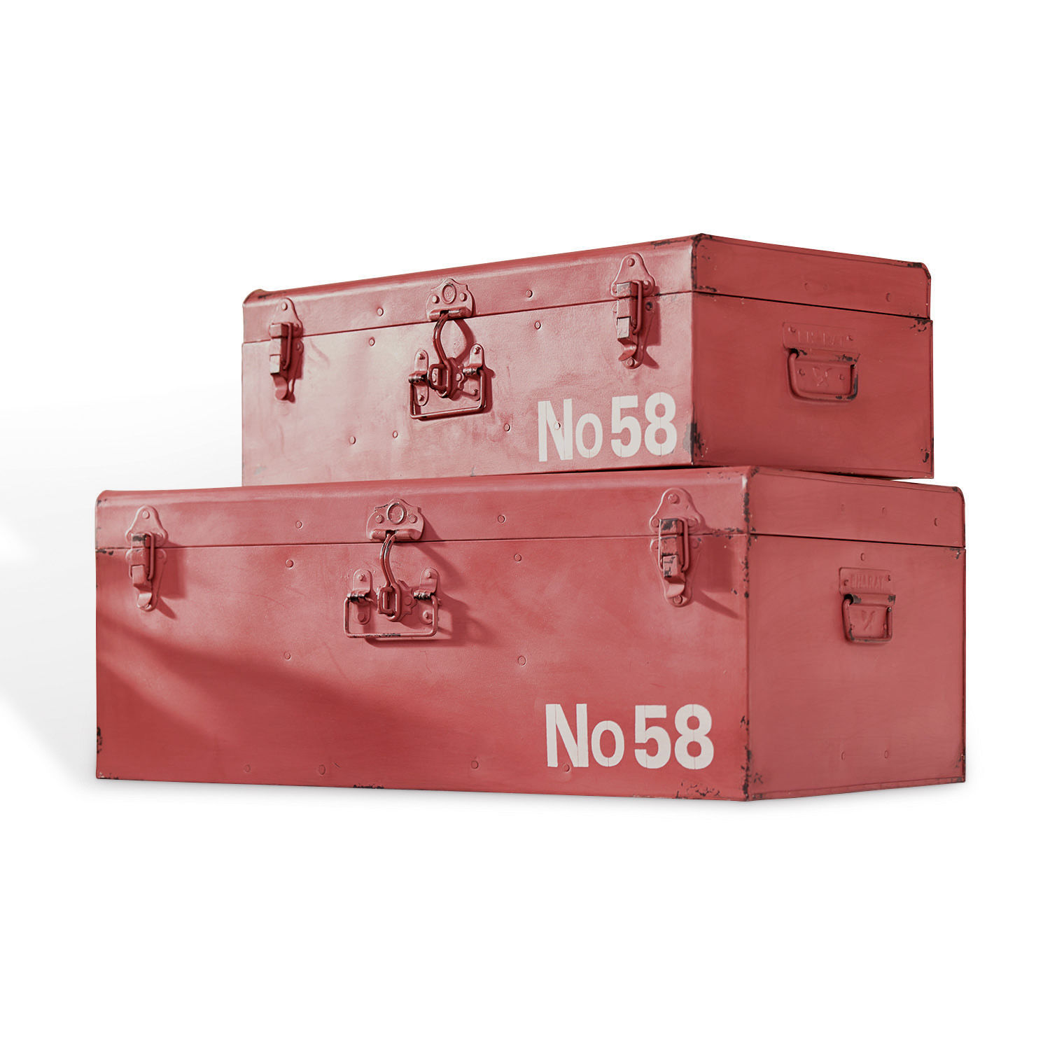 Zwei rote Metallkoffer mit Nummer 58, dekorative Aufbewahrungsboxen im Vintage-Stil