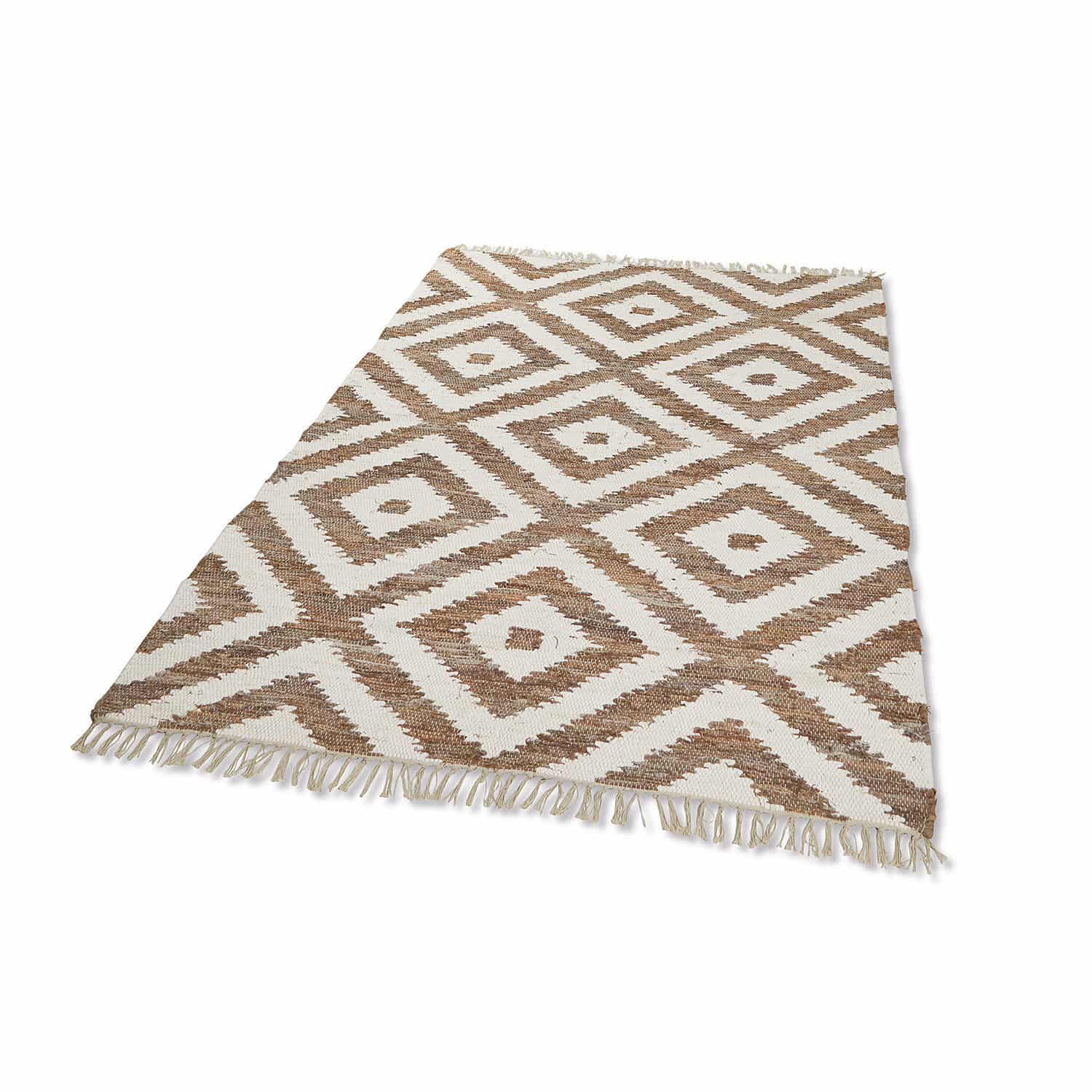 Teppich mit geometrischem Muster in Weiß und Braun mit Fransen, aus Naturmaterial