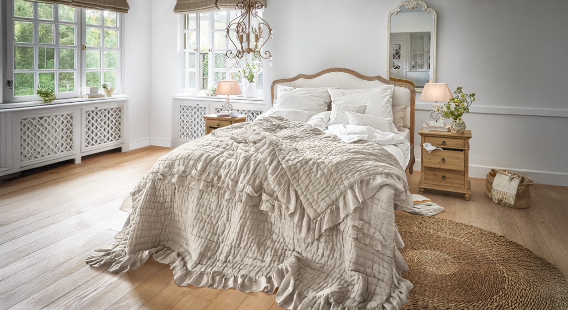 Schlafzimmer in Naturtönen