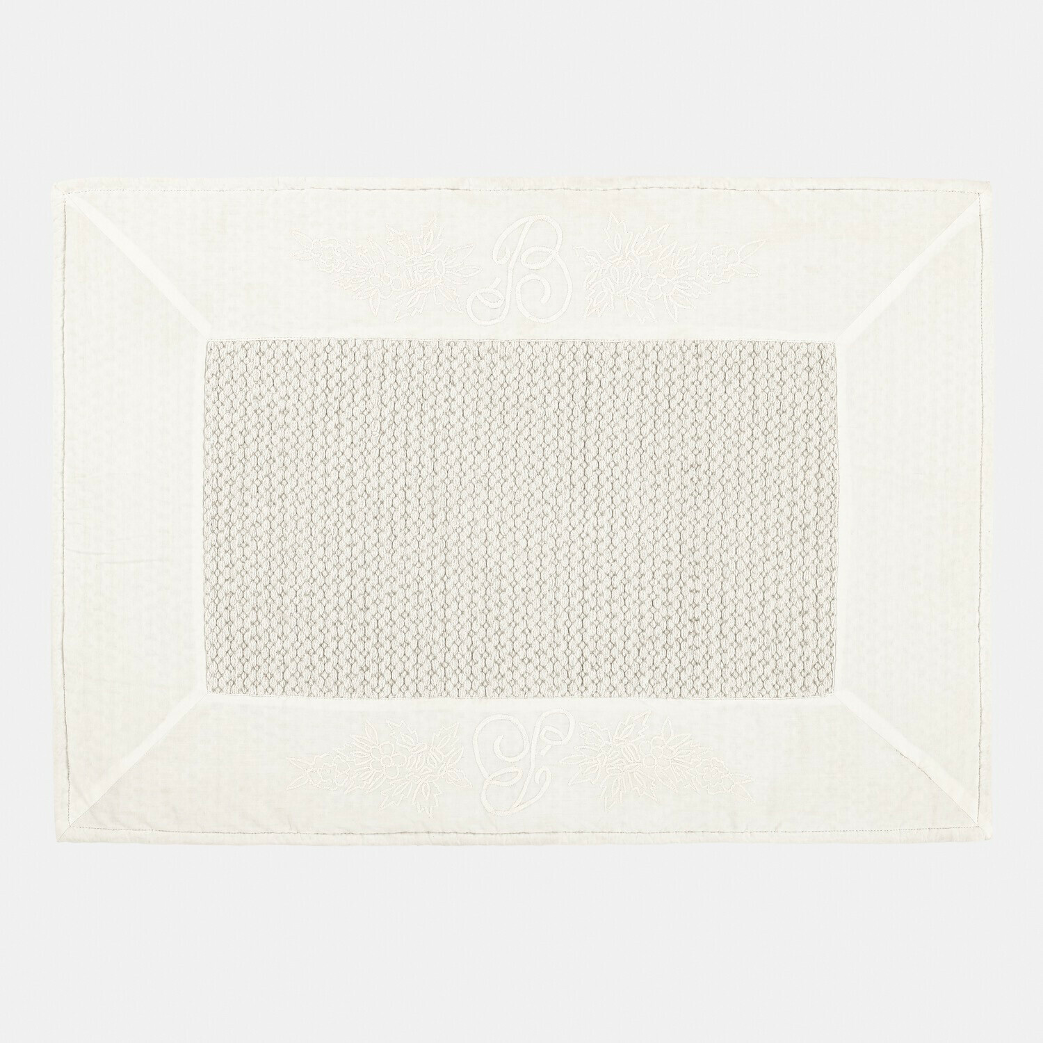 Badematte Padrig Beige Baumwoll-Tischset mit gesticktem Muster und gestricktem Mittelteil, elegante Tischdekoration