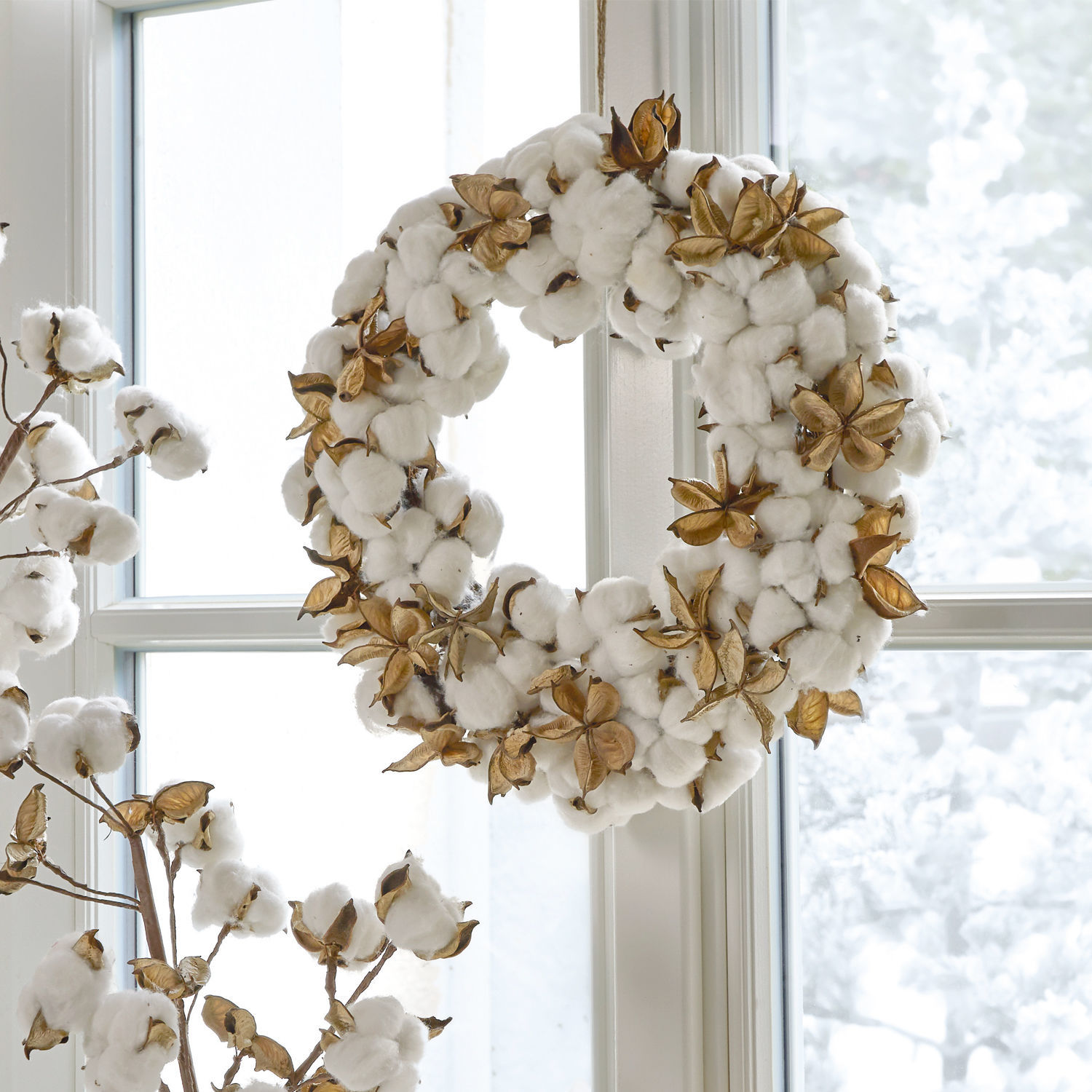 Kranz Sauves Dekorativer Kranz aus weißer Baumwolle und goldenen Blättern, natürliche Winterfenster-Deko