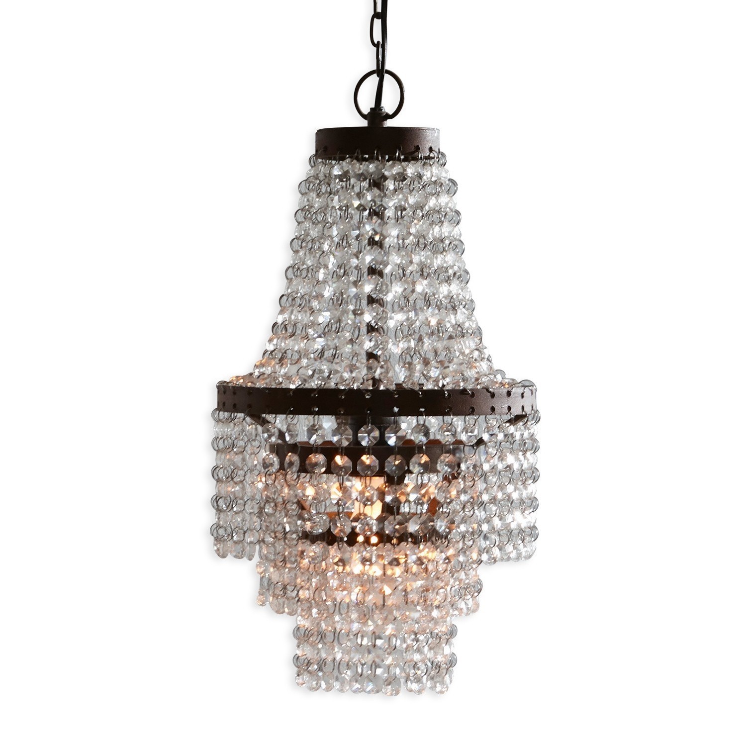 Hängender Kronleuchter mit transparenten Kristallen und rostfarbener Metallfassung, dekorative Lampe