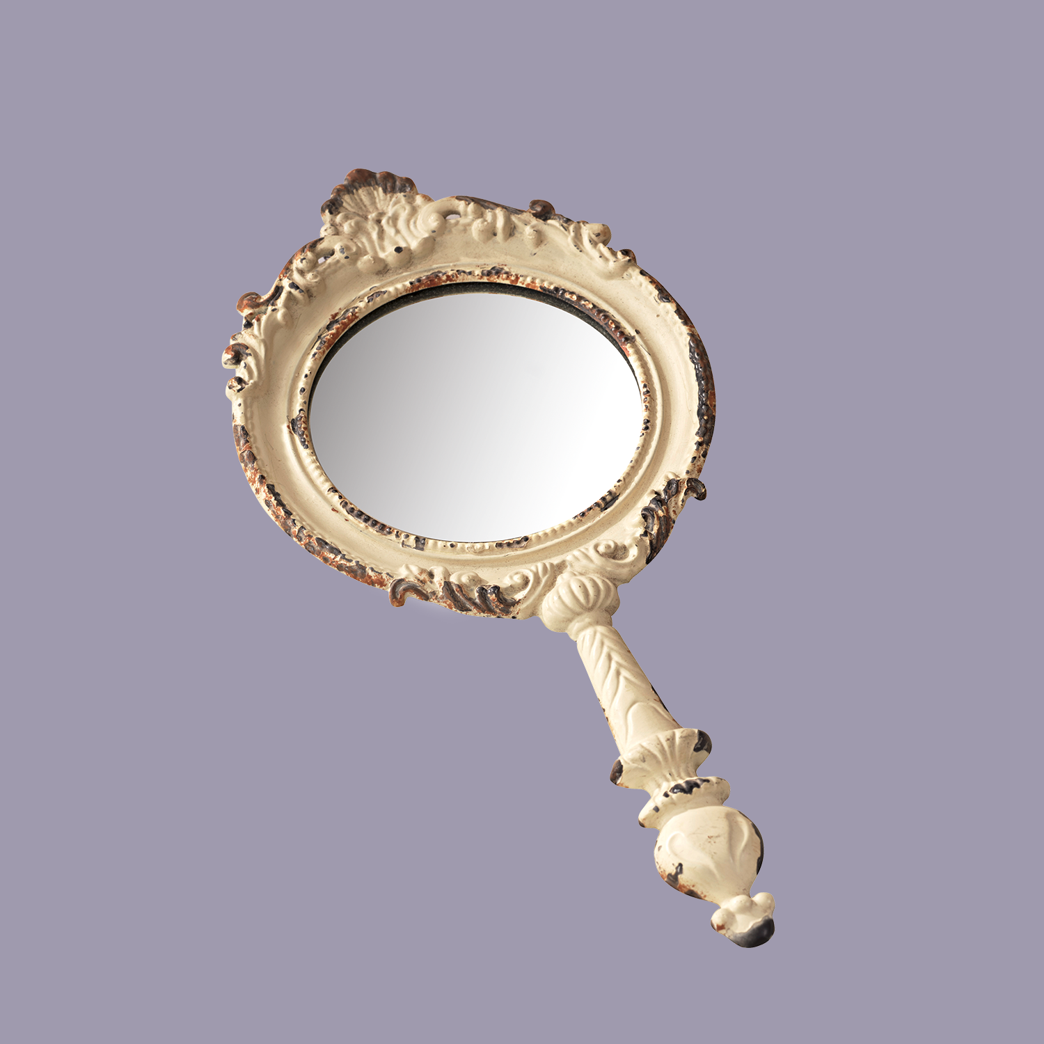 Handspiegel mit verziertem, cremefarbenem Rahmen im Vintage-Stil, ideal für Dekoration und Make-up