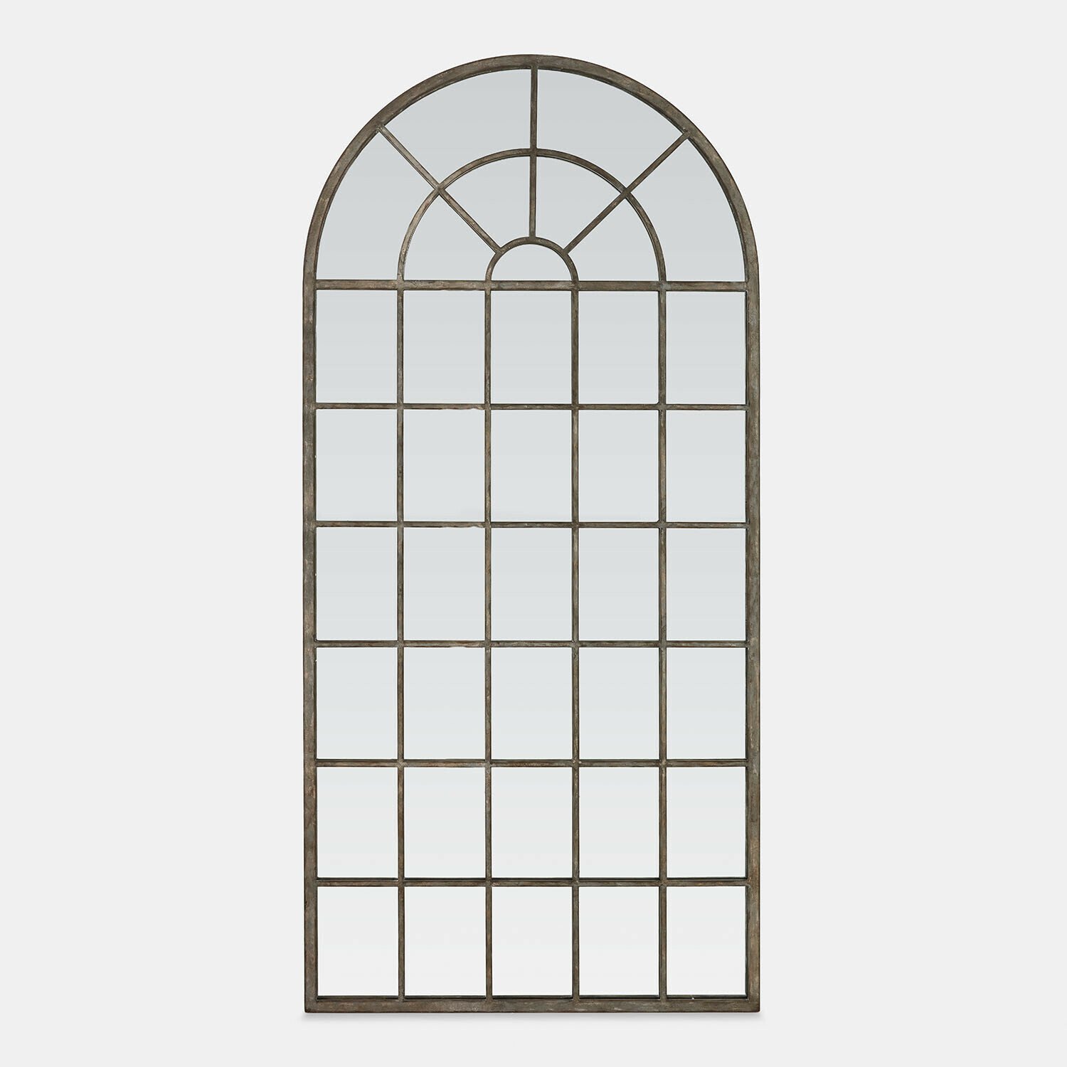 Spiegel Parielle Großer Wandspiegel mit metallischem Rahmen in patiniertem Braun und bogenförmigem Design