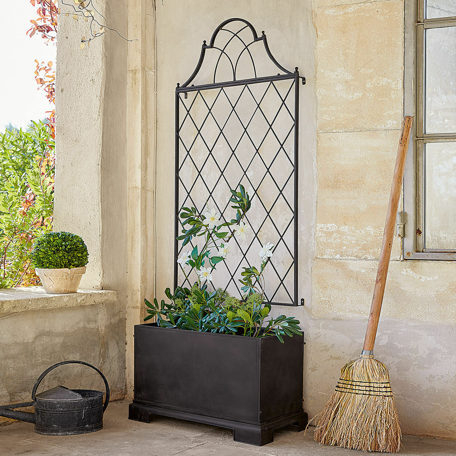 Jardinera con enrejado Moudon | negro envejecido | Jardinera con enrejado Moudon | negro envejecido |