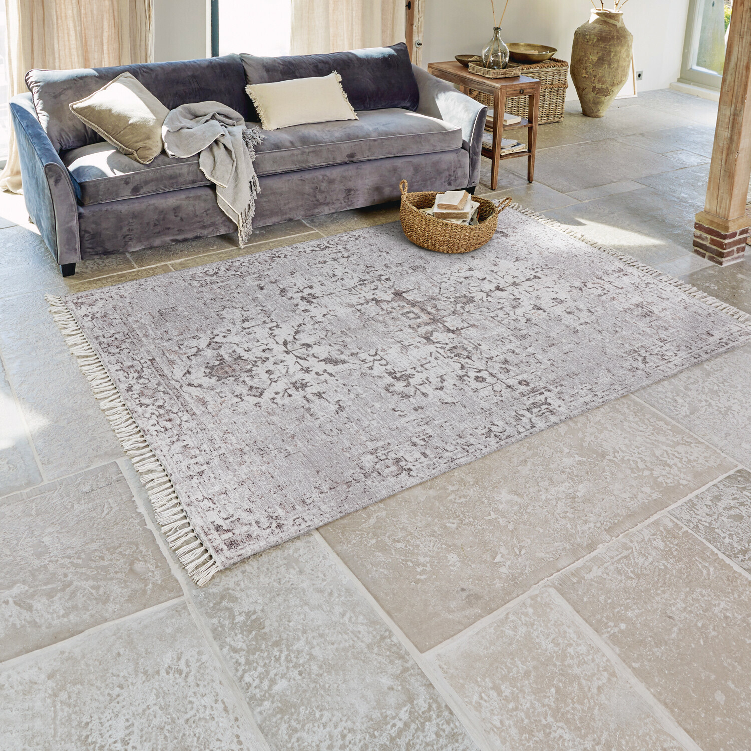 Alfombra Delpheer, Mezcla de viscosa de alta calidad, Tejida a mano, Aspecto vintage en marrón/beige