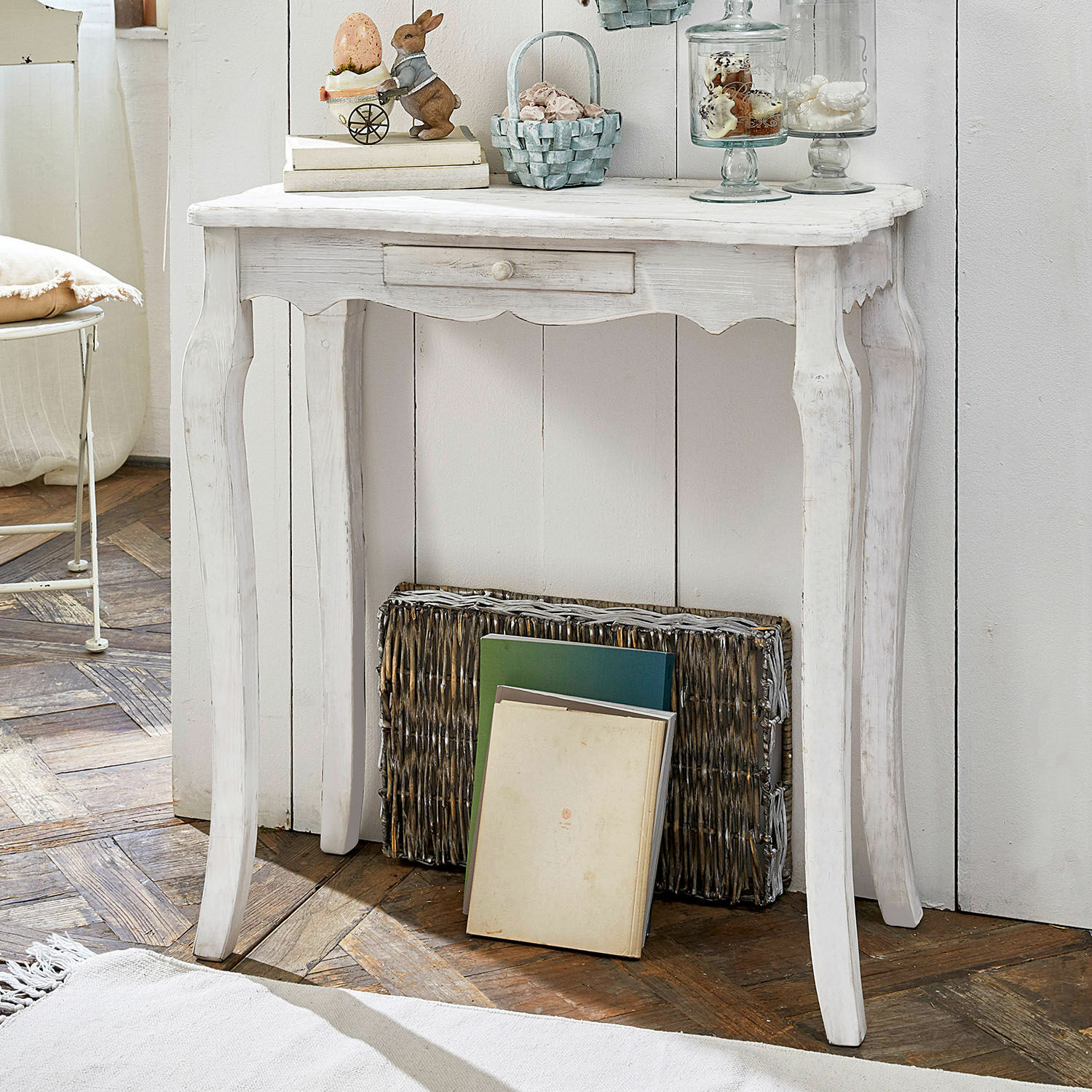 Sidetable Barbey, In Franse, landelijke stijl, Dennenhout, Antieke afwerking in antiekwit