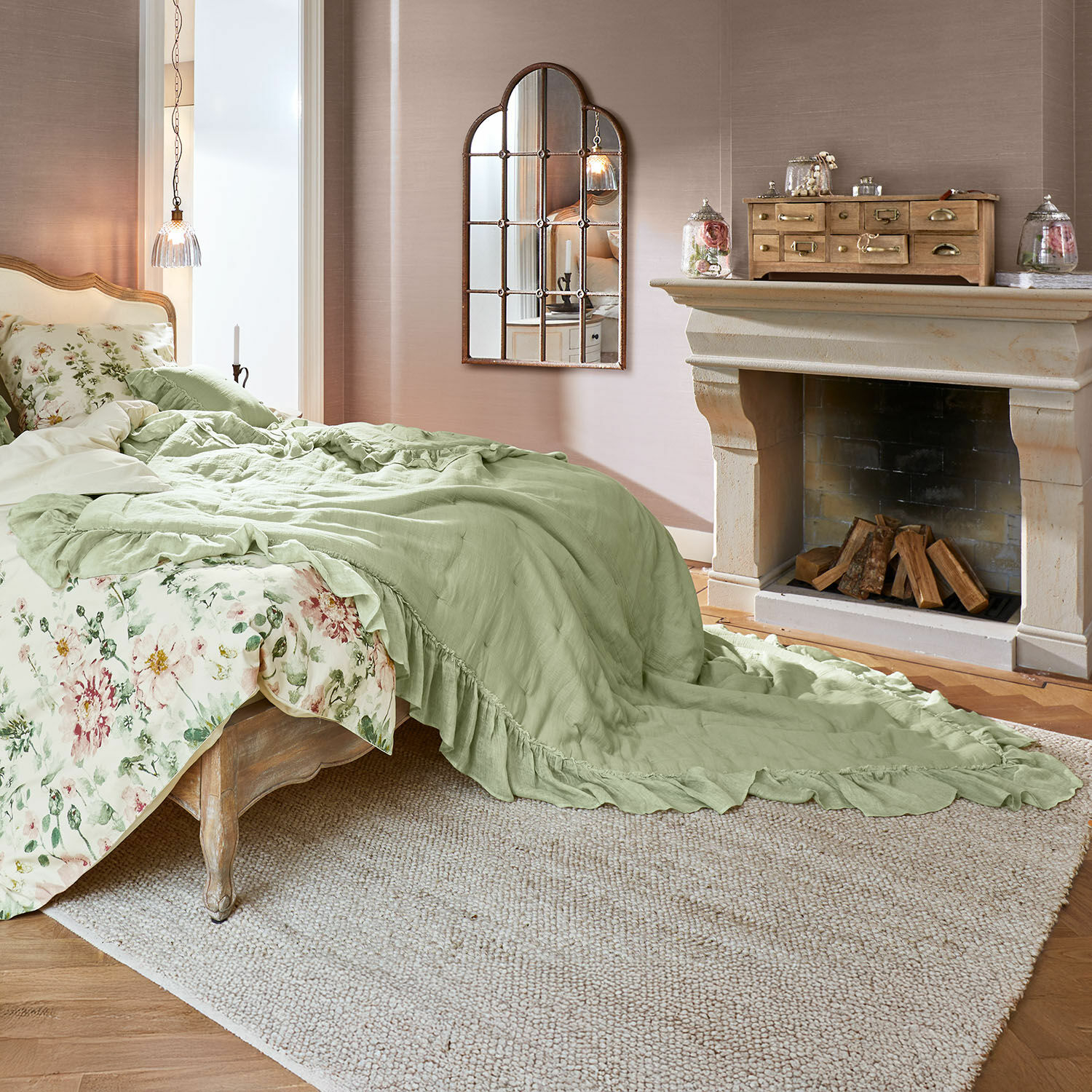 Colcha Martone | verde | Alto/Ancho aprox. 260/240 cm Colcha Martone | verde | Alto/Ancho aprox. 260/240 cm