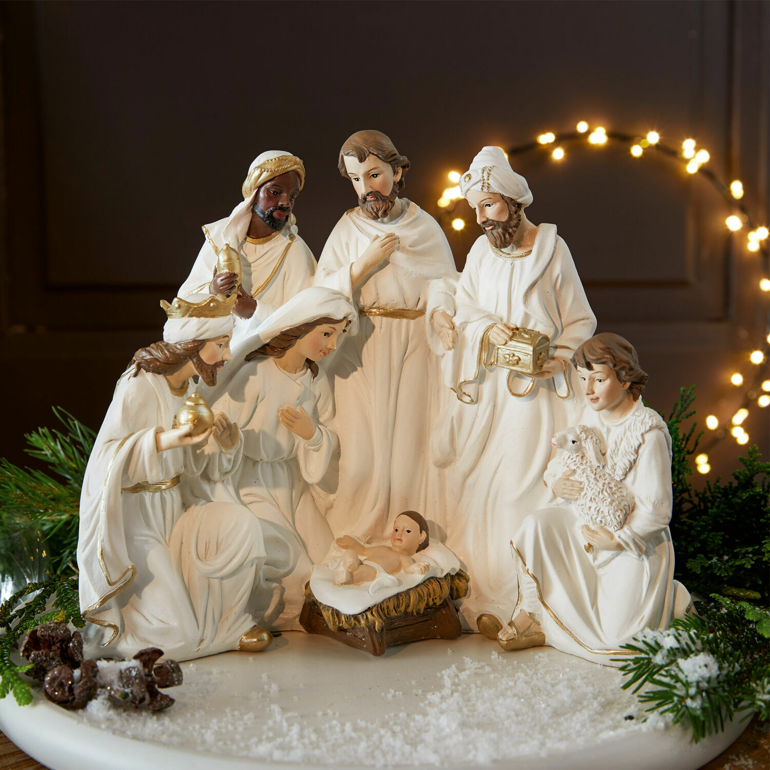 Krippenfigur Kanem Weiße Keramik-Krippenfiguren mit den Heiligen Drei Königen und dem Jesuskind für Weihnachtsdeko