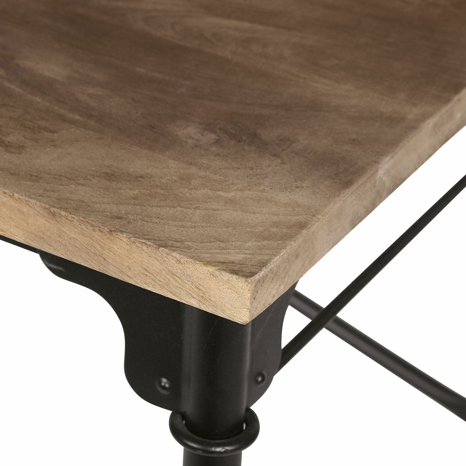 Tischecke aus hellem Holz mit schwarzen Metallbeinen im Industriestil