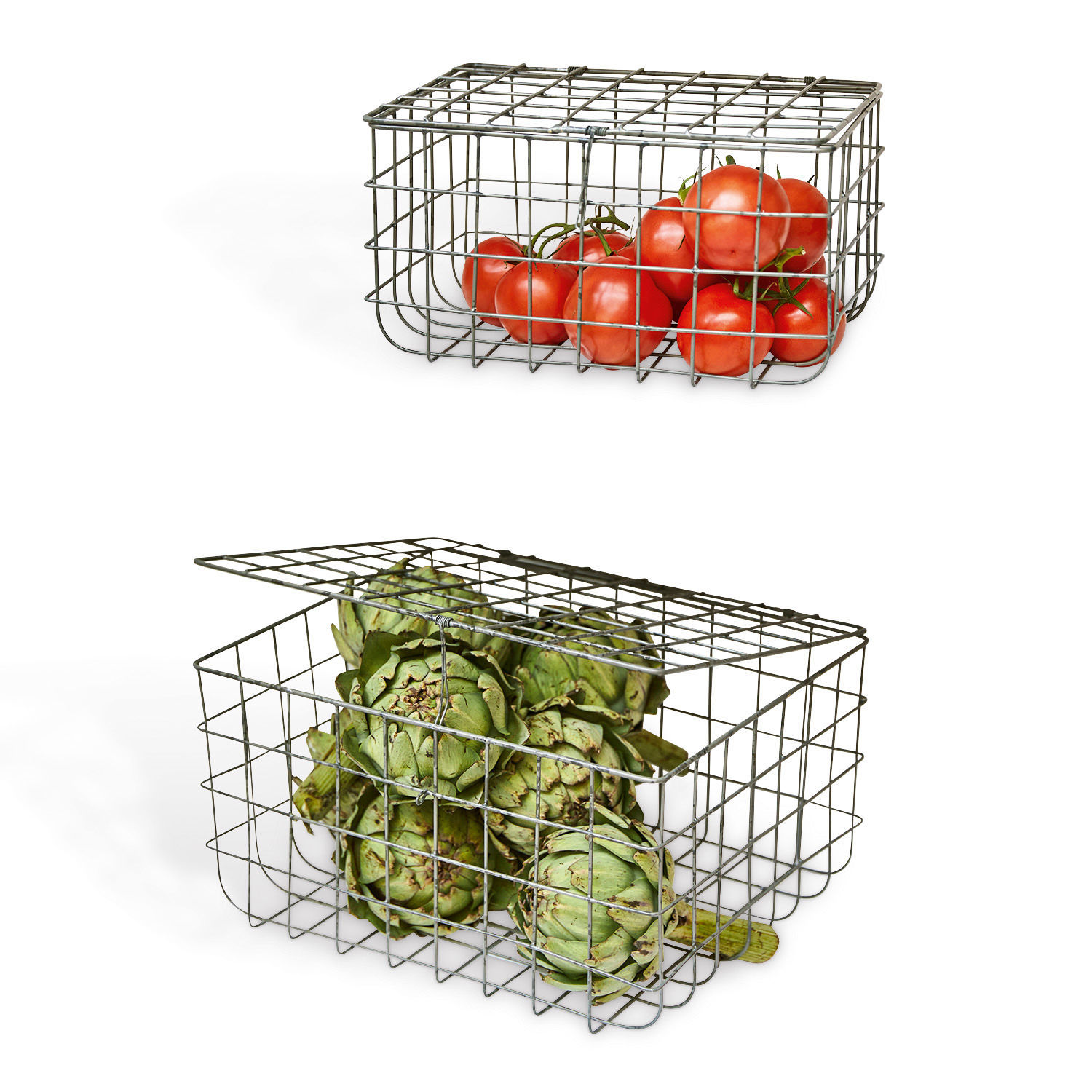 Grauer Metall-Drahtkorb mit Tomaten und Artischocken zur praktischen Gemüseaufbewahrung