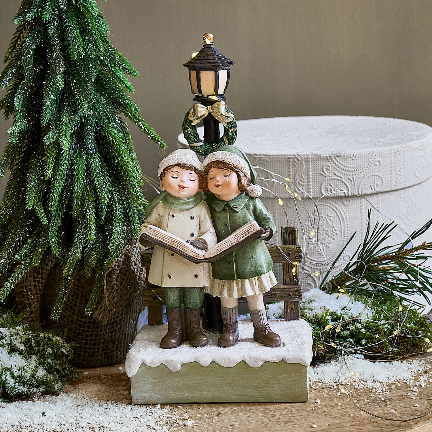 Deko-Kinder mit LED-Laterne Jerries