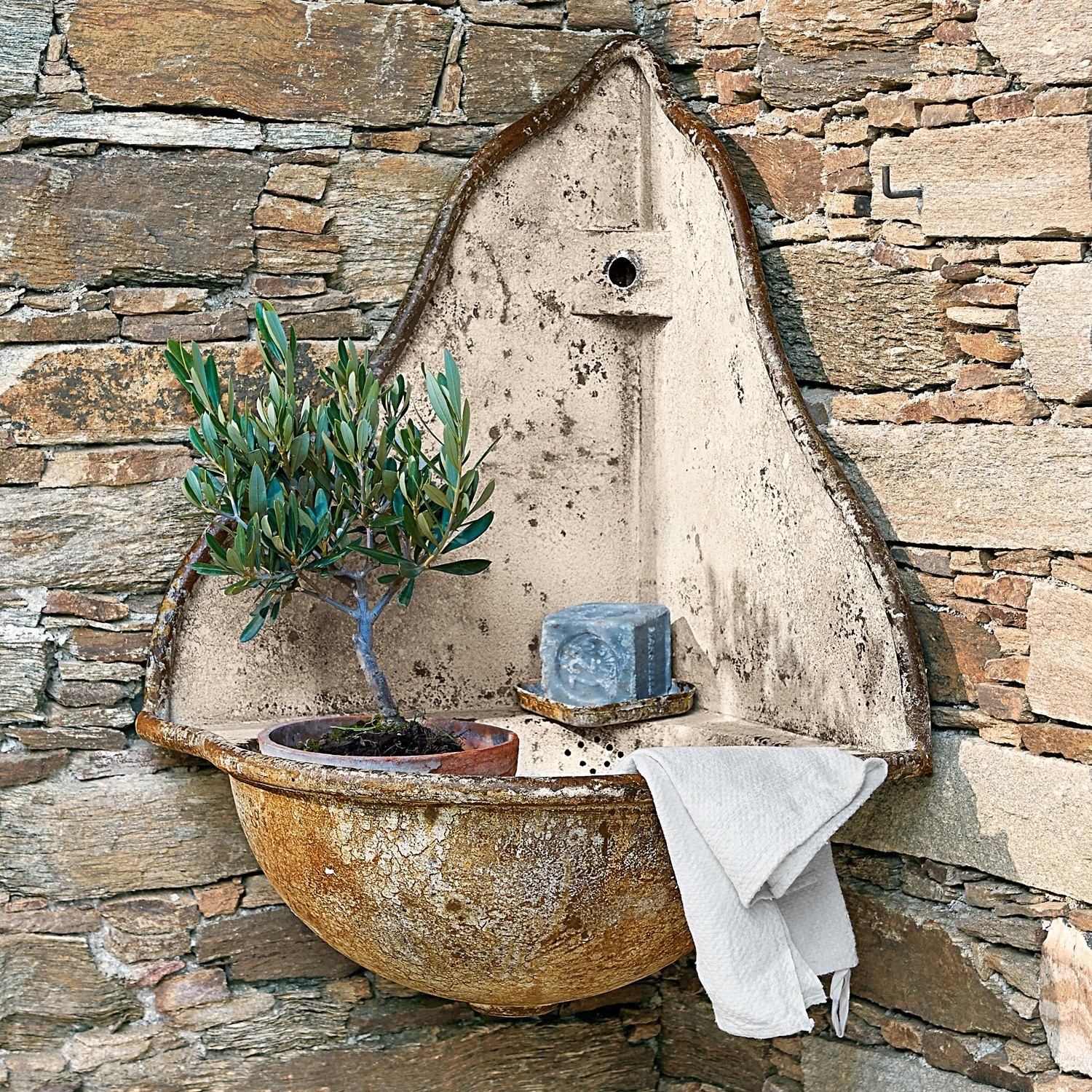 Pflanzbrunnen Rona
