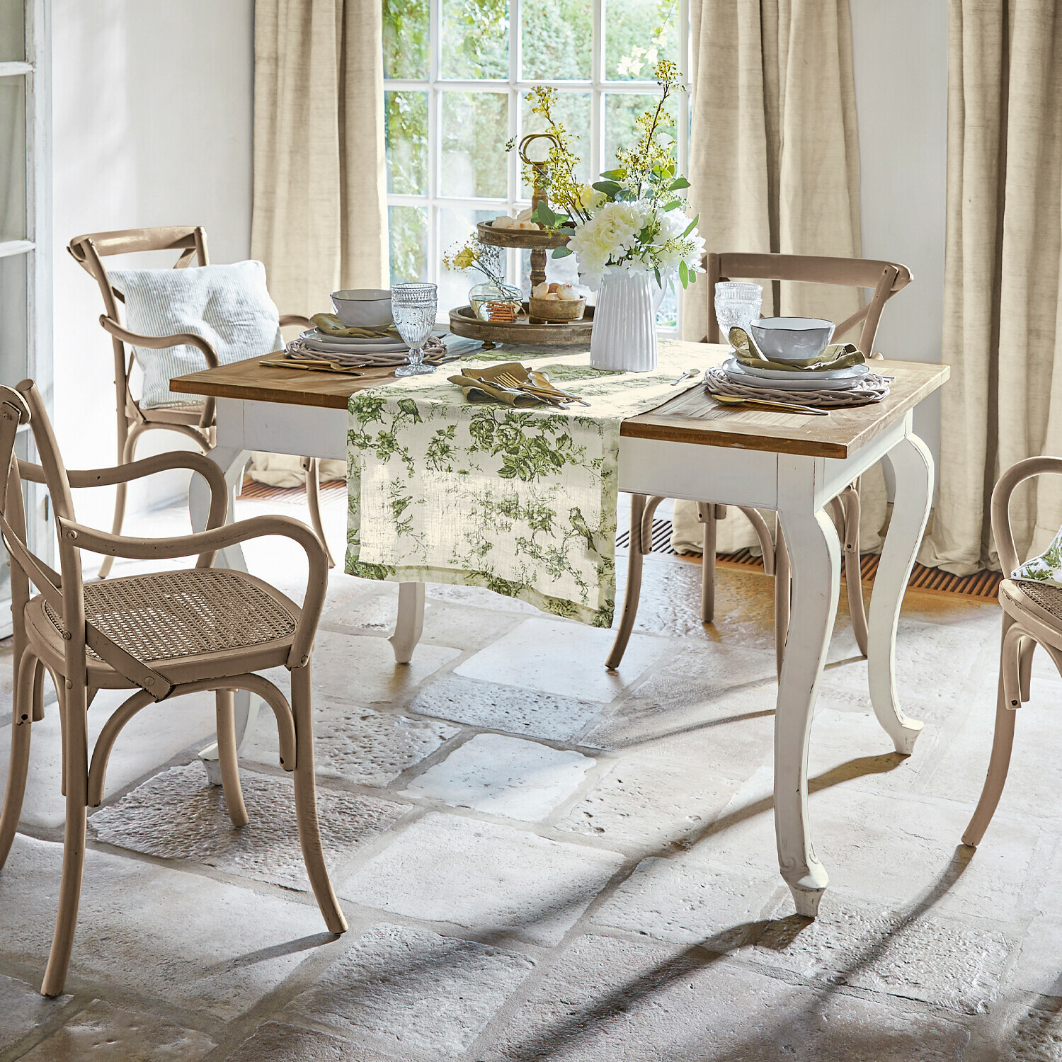 Table Plaish Table Plaish
