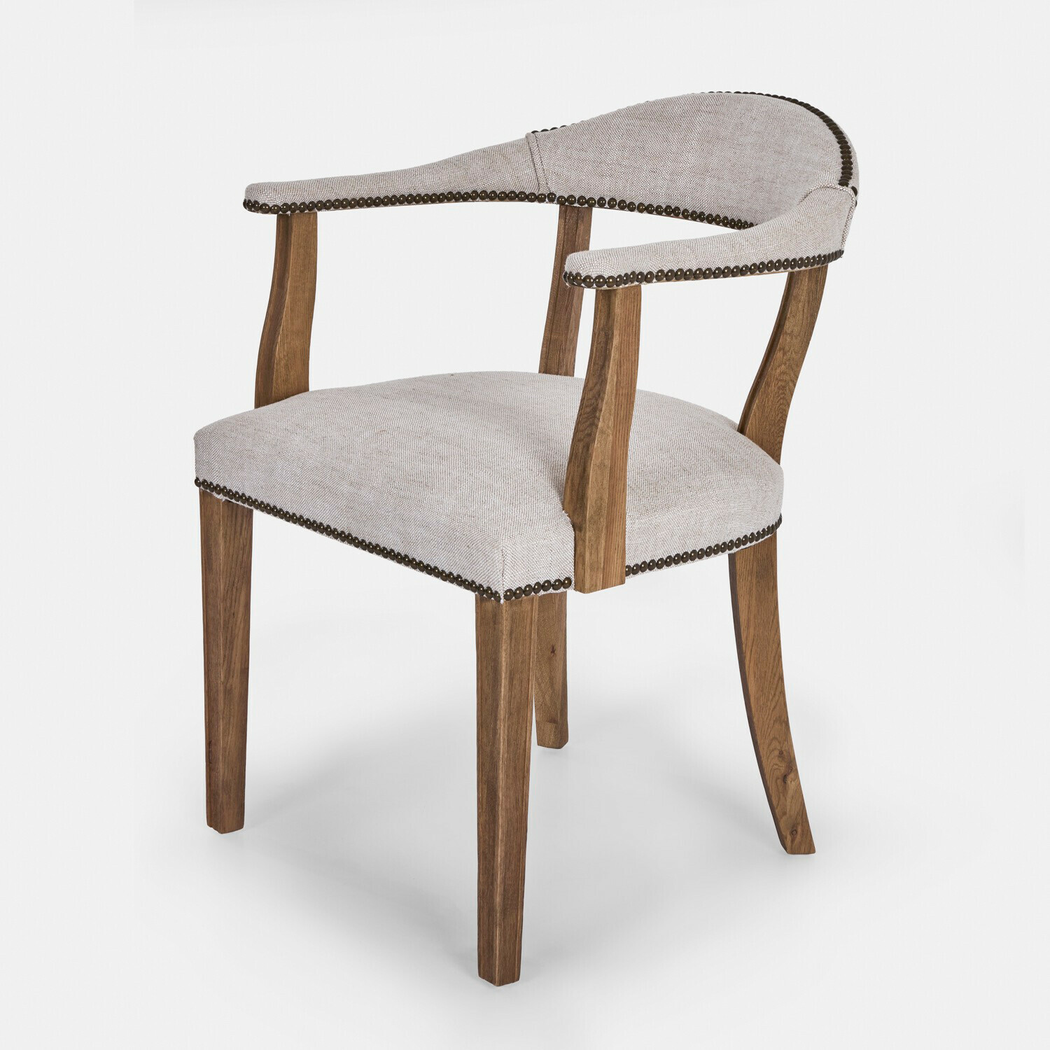 Stuhl Heaton Stuhl mit hellgrauem Stoffbezug und Holzrahmen, verziert mit Metallnieten, Vintage-Stil