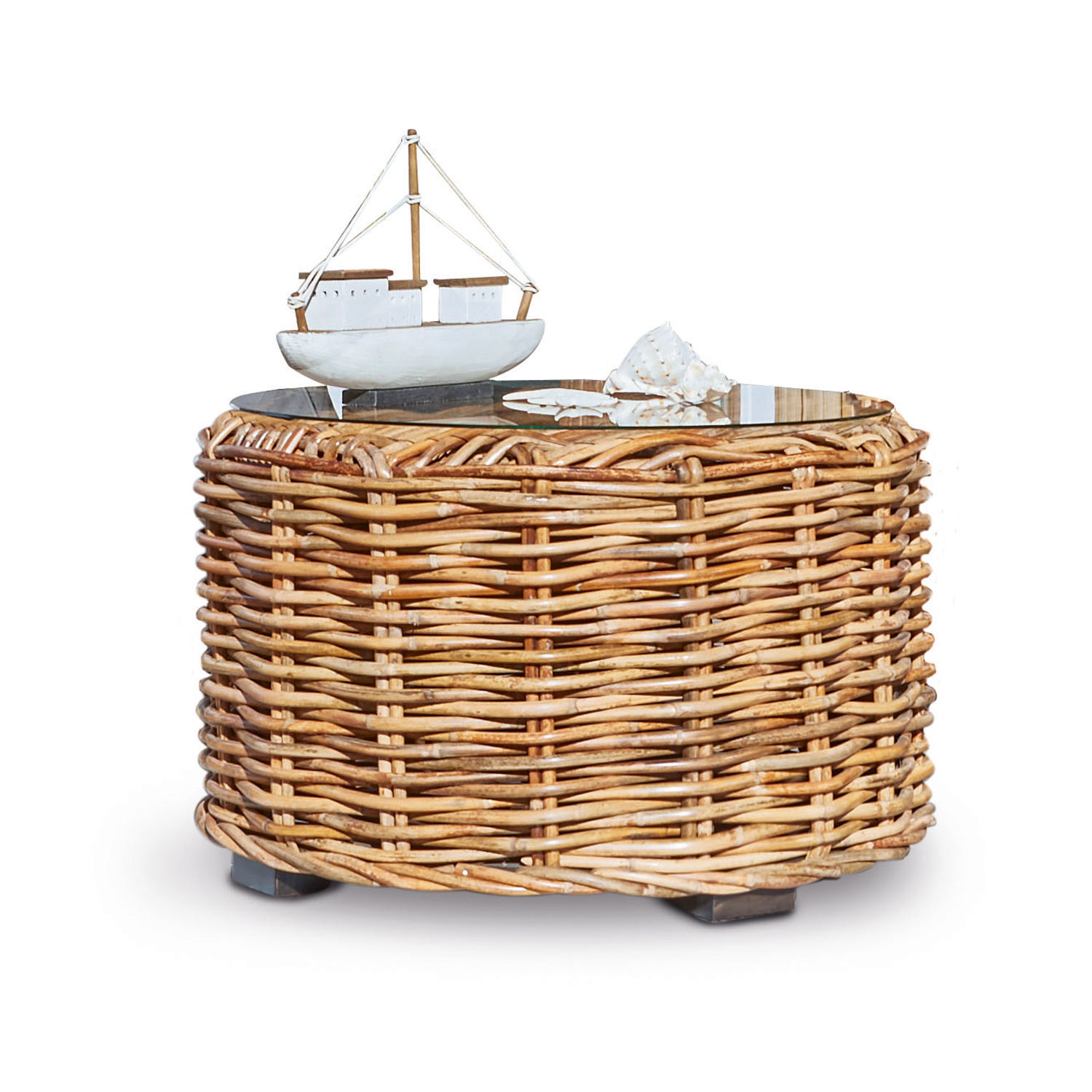 Runder Couchtisch aus natürlichem Rattan mit Glasplatte und weißem Schiffsdekor