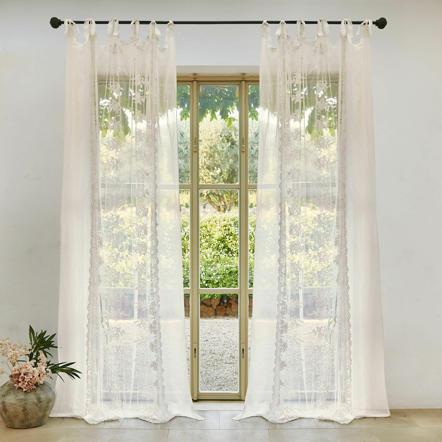 Gardine Valek Transparente weiße Vorhänge mit feiner Spitze am Gardinenstab, elegante Fensterdekoration
