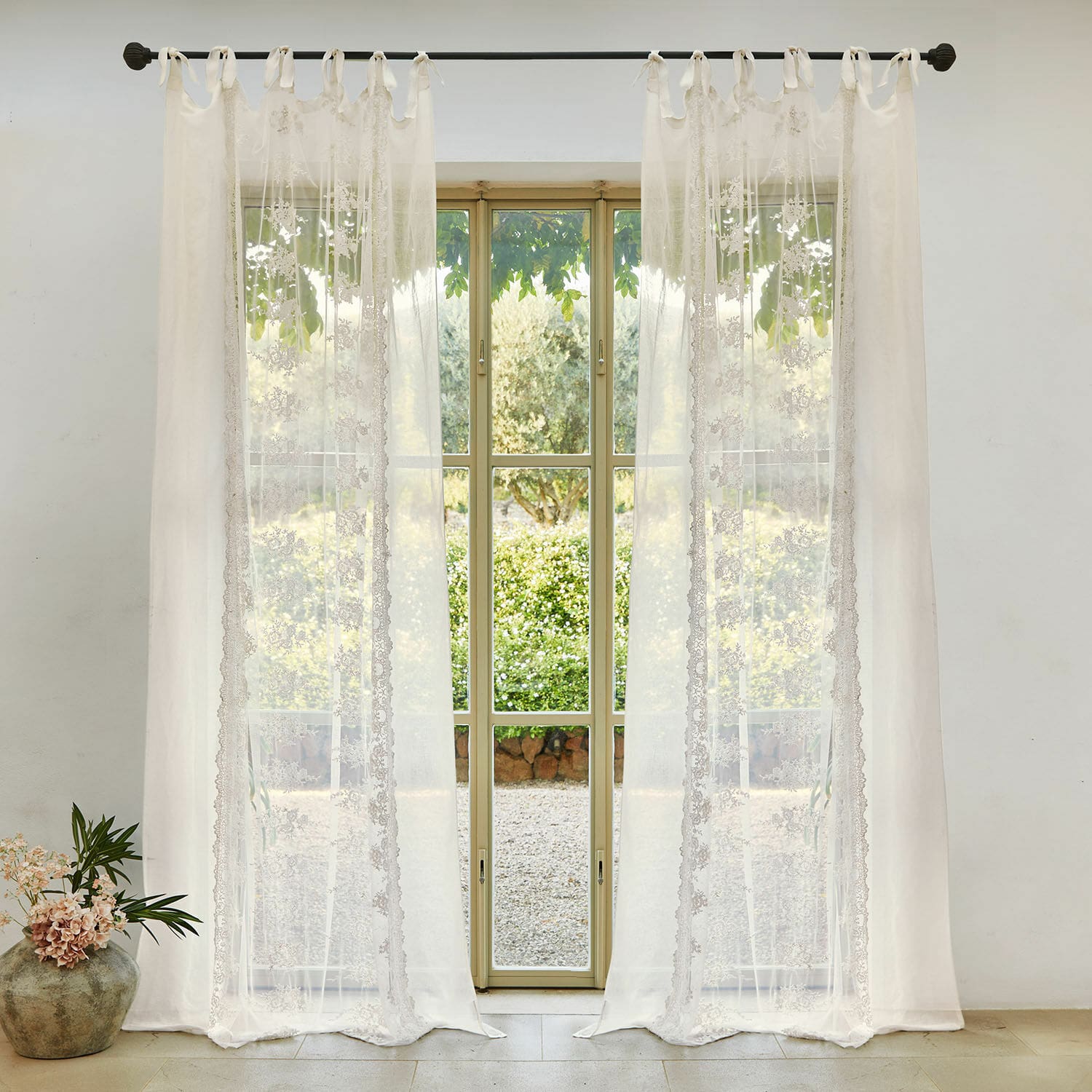 Gardine Valek Transparente weiße Vorhänge mit feiner Spitze am Gardinenstab, elegante Fensterdekoration
