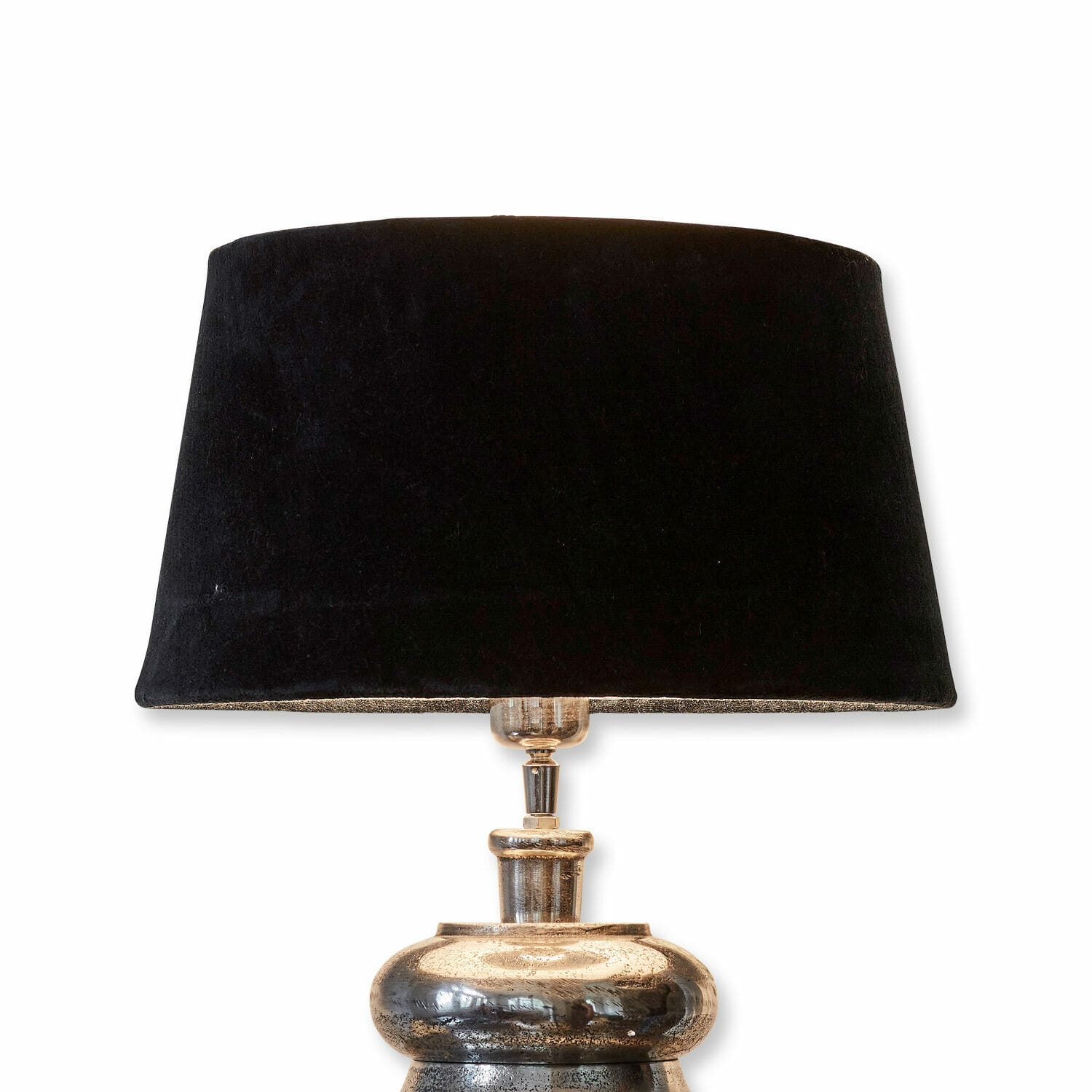 Lampenschirm Anfor Tischlampe mit schwarzem Samtschirm und vintage Metallfuß für stilvolle Wohnraumbeleuchtung