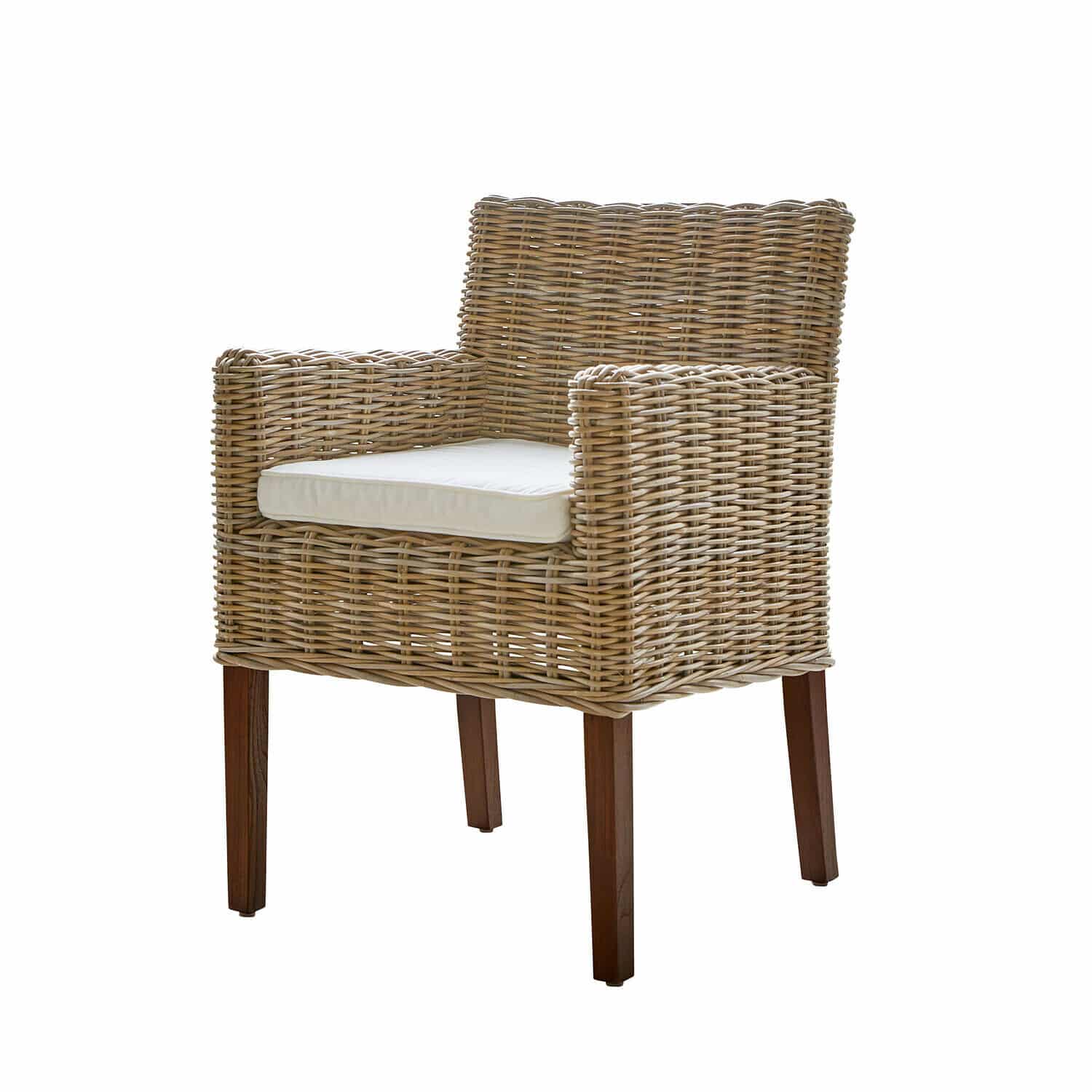 Sessel Forêt Douce Rattansessel mit hellbeigem Sitzkissen und dunklen Holzbeinen, bequemer Stuhl für Wohnzimmer