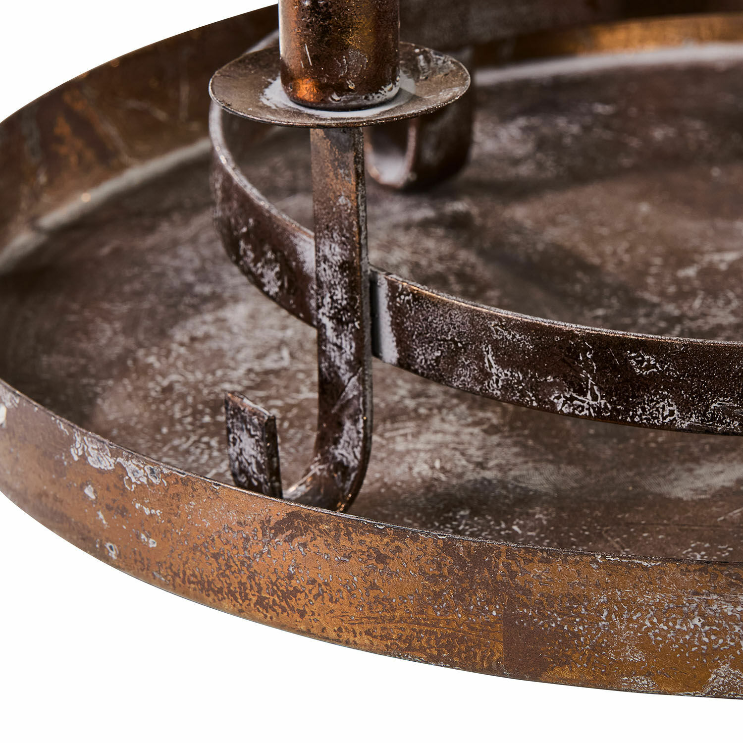 Dekoratives Metalltablett mit antiker Kupferoptik für rustikales Ambiente