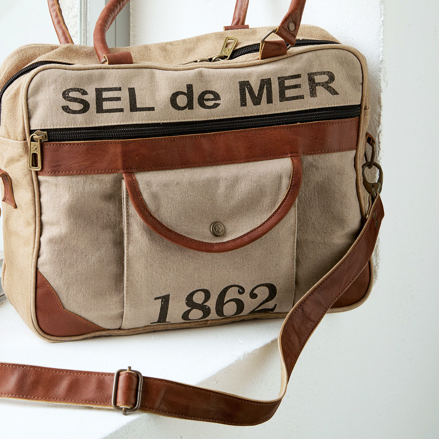 Tasche Etangs