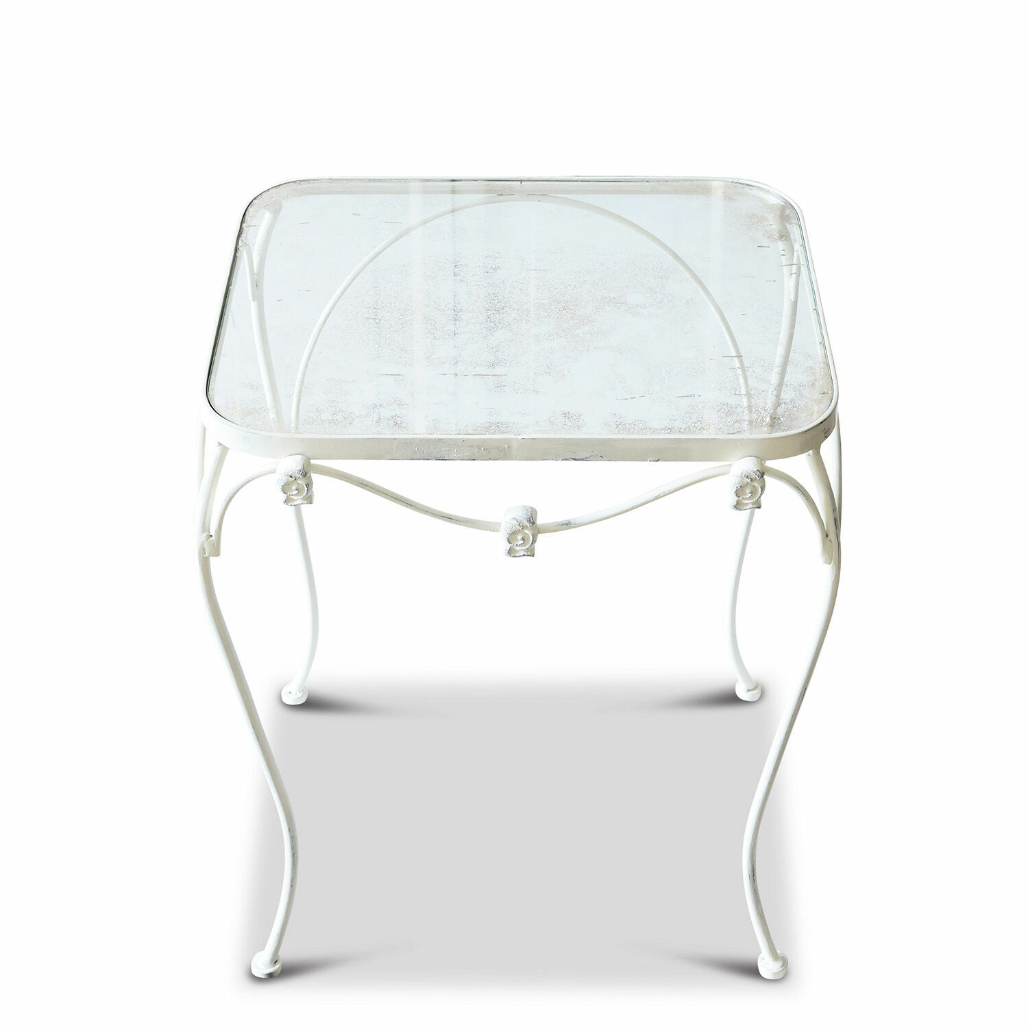 Weißer Metalltisch mit quadratischer Platte und dekorativen Beinen, Gartentisch