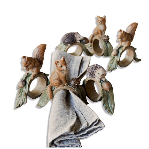 Set aus Serviettenringen mit braunen und grünen Keramiktieren, dekorativer Tischschmuck