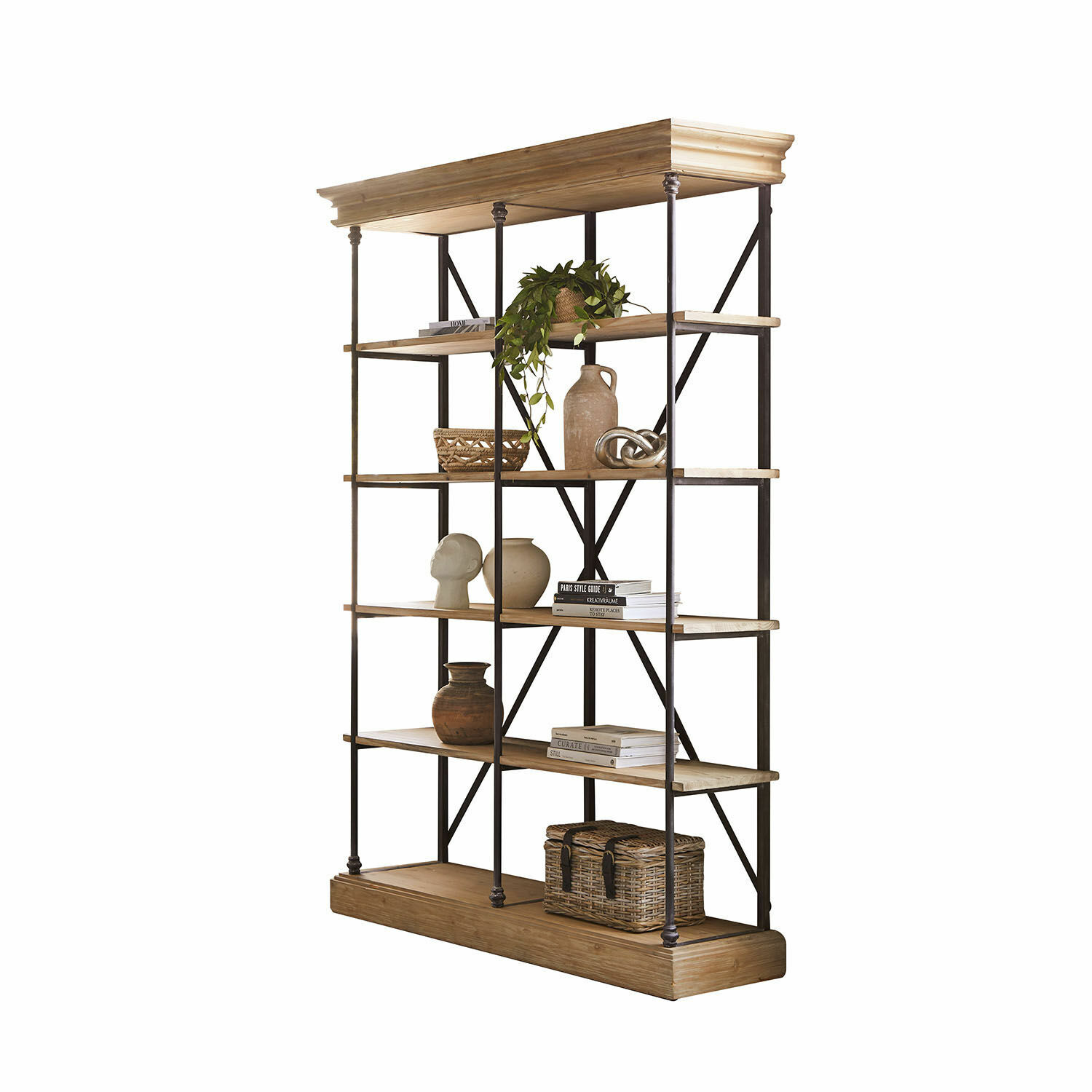Regal aus Holz und Metall in Naturfarben mit Dekorationen und Büchern, moderner Industriestil
