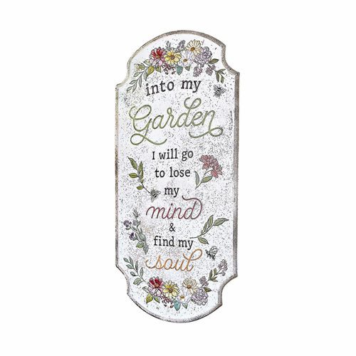 Dekorative Gartentafel mit Schriftzug und Blumenmotiv auf weißem Hintergrund, Gartendeko