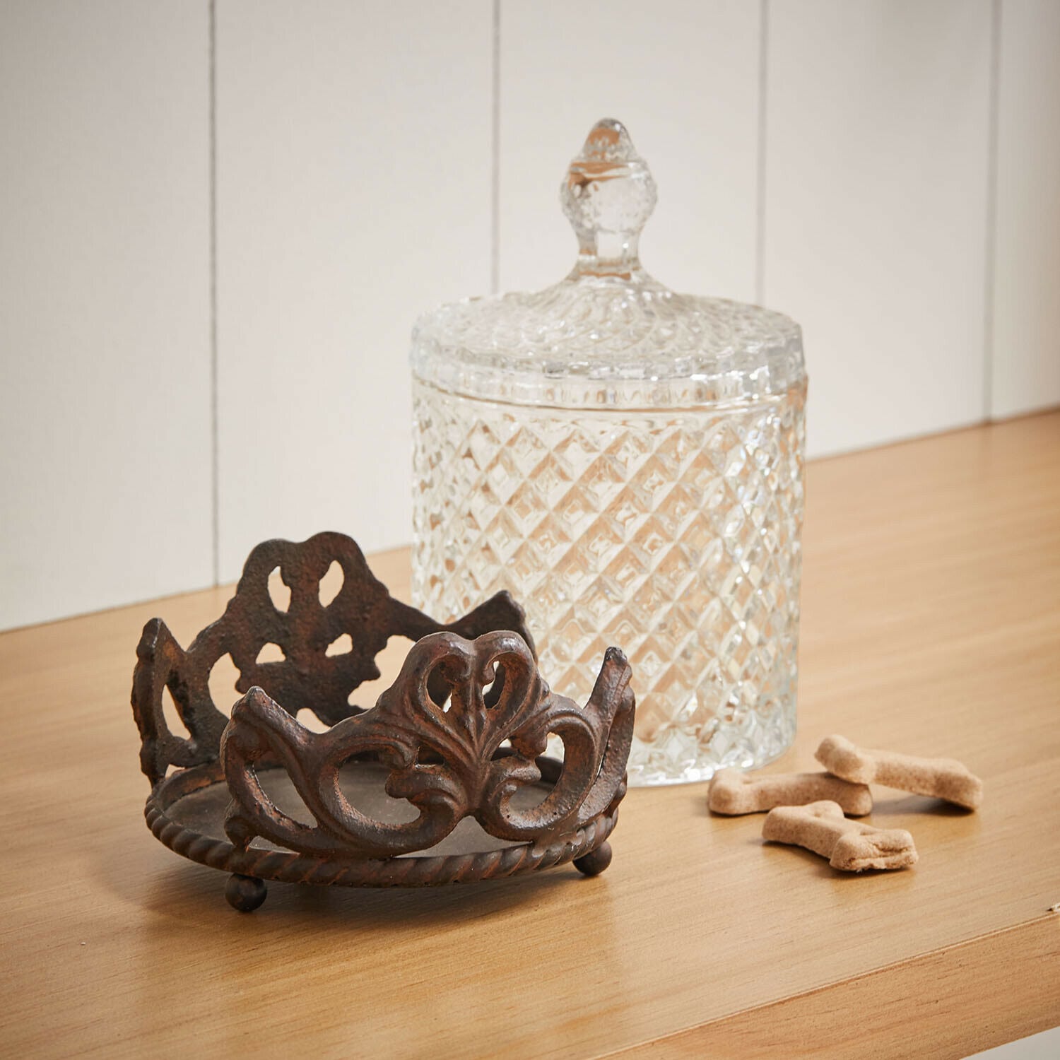 Glasdose mit Halterung Kerynna