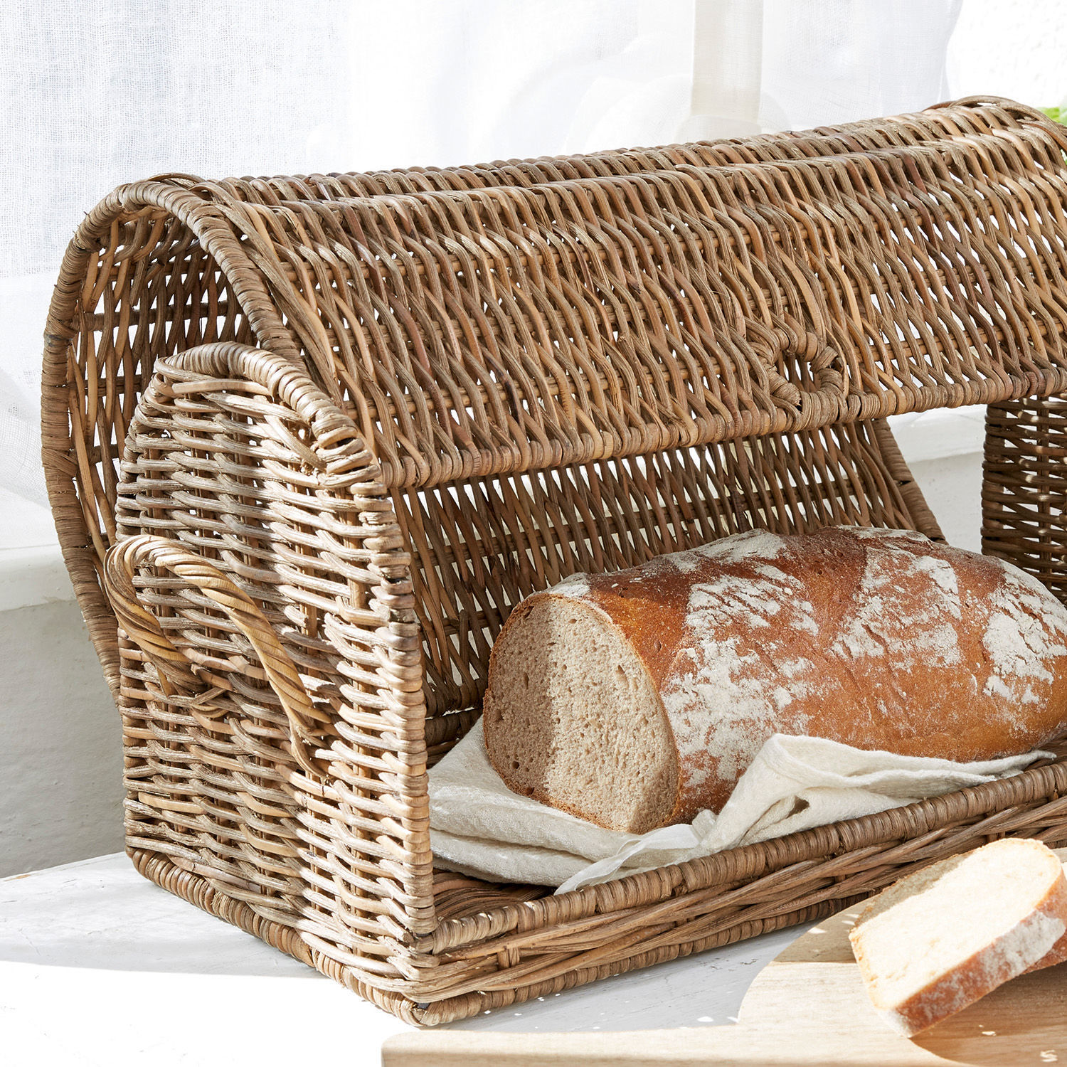Brotkorb aus natürlichem Rattan mit Klappdeckel, praktisches Küchenaccessoire
