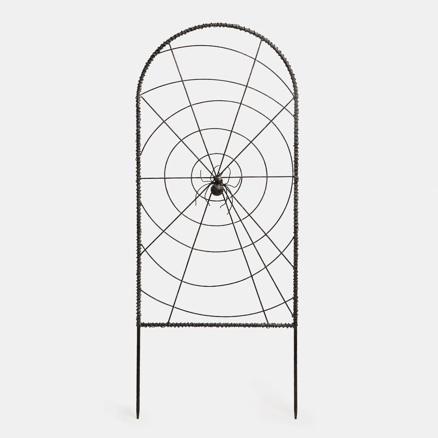 Metall-Gartendekoration in Spinnennetzform mit schwarzer Spinne, Außendekoration