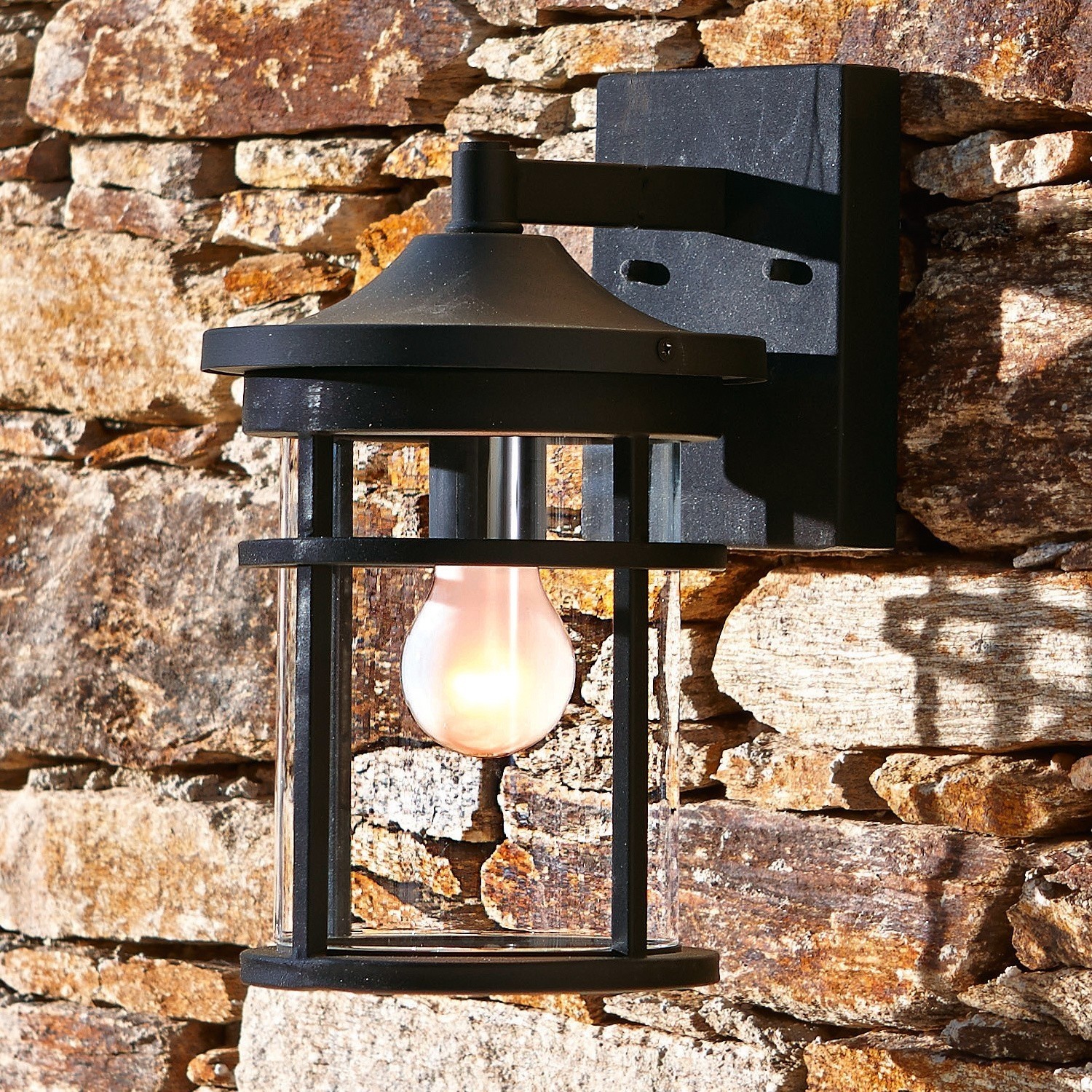 Loberon Außenwandlampe Lupia In Schwarz – Rustikale Eisenlampe Mit Glas Für Garten & Terrasse