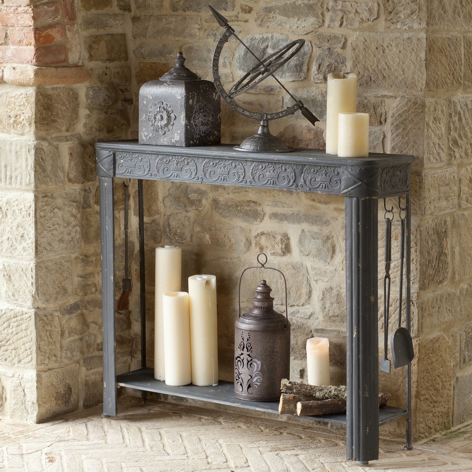 Kaminkonsole Vermand