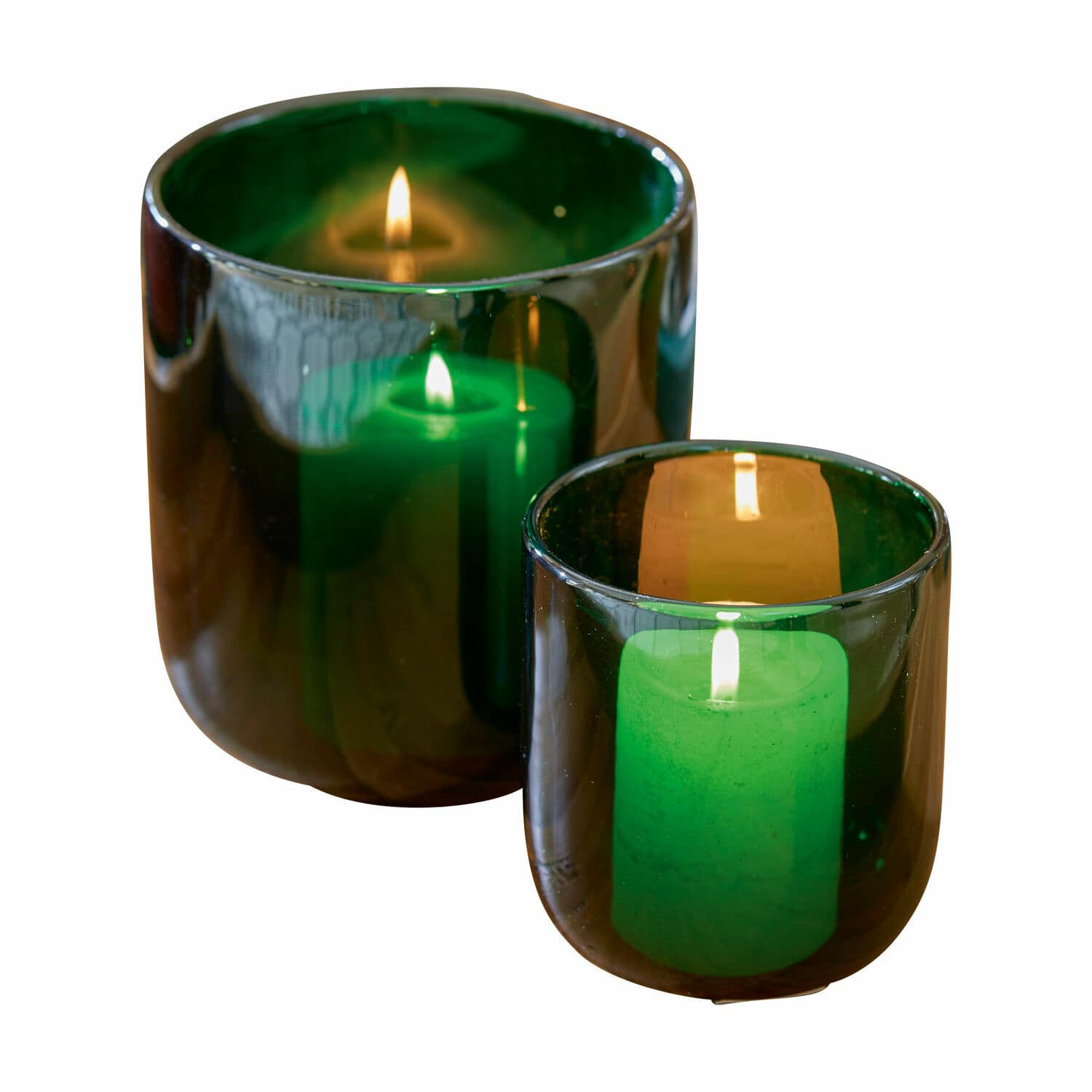 Windlicht 2er Set Theodor Set aus zwei grünen Glaswindlichtern mit brennenden Kerzen für Wohnraumdekoration