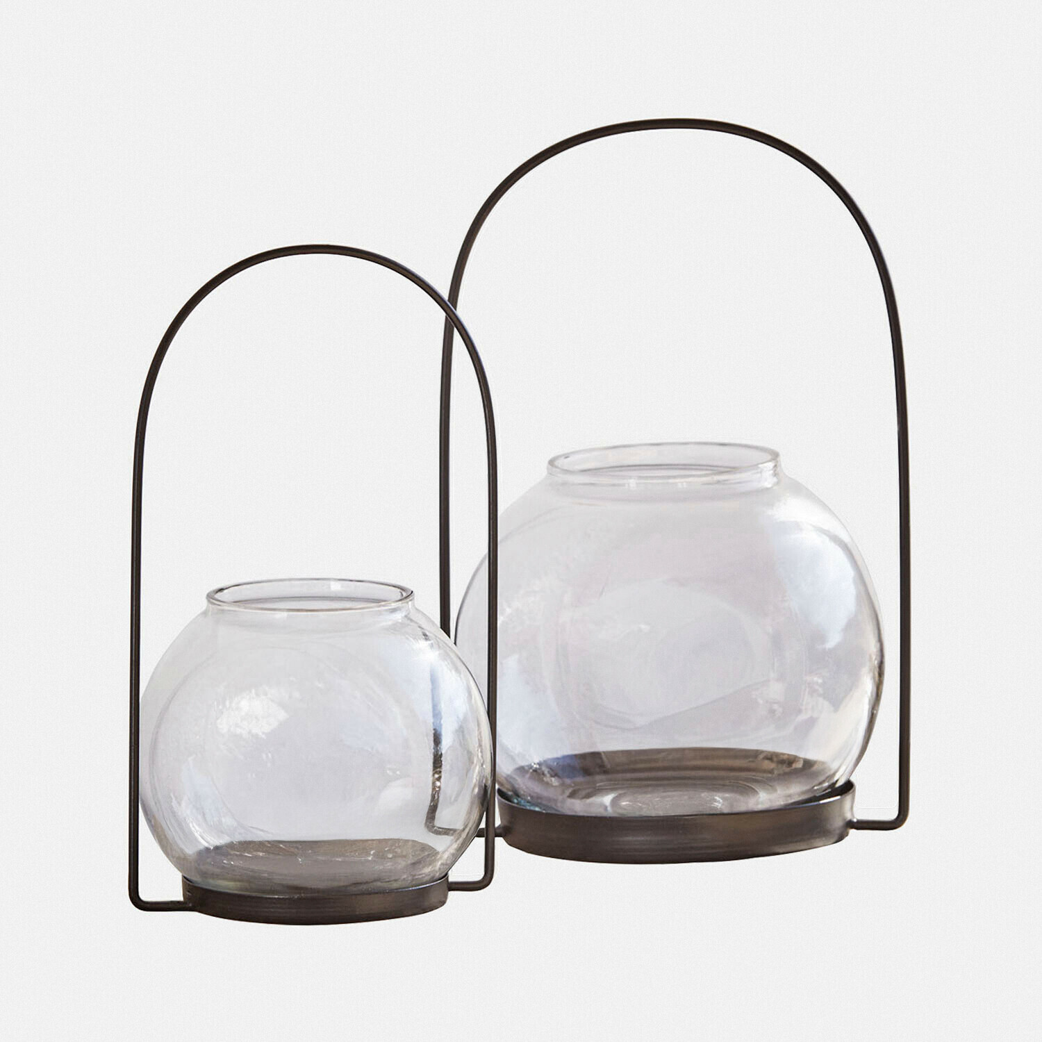 Windlicht 2er Set Serenaro Set aus zwei transparenten Glaslaternen mit schwarzen Metallgriffen für stimmungsvolle Beleuchtung