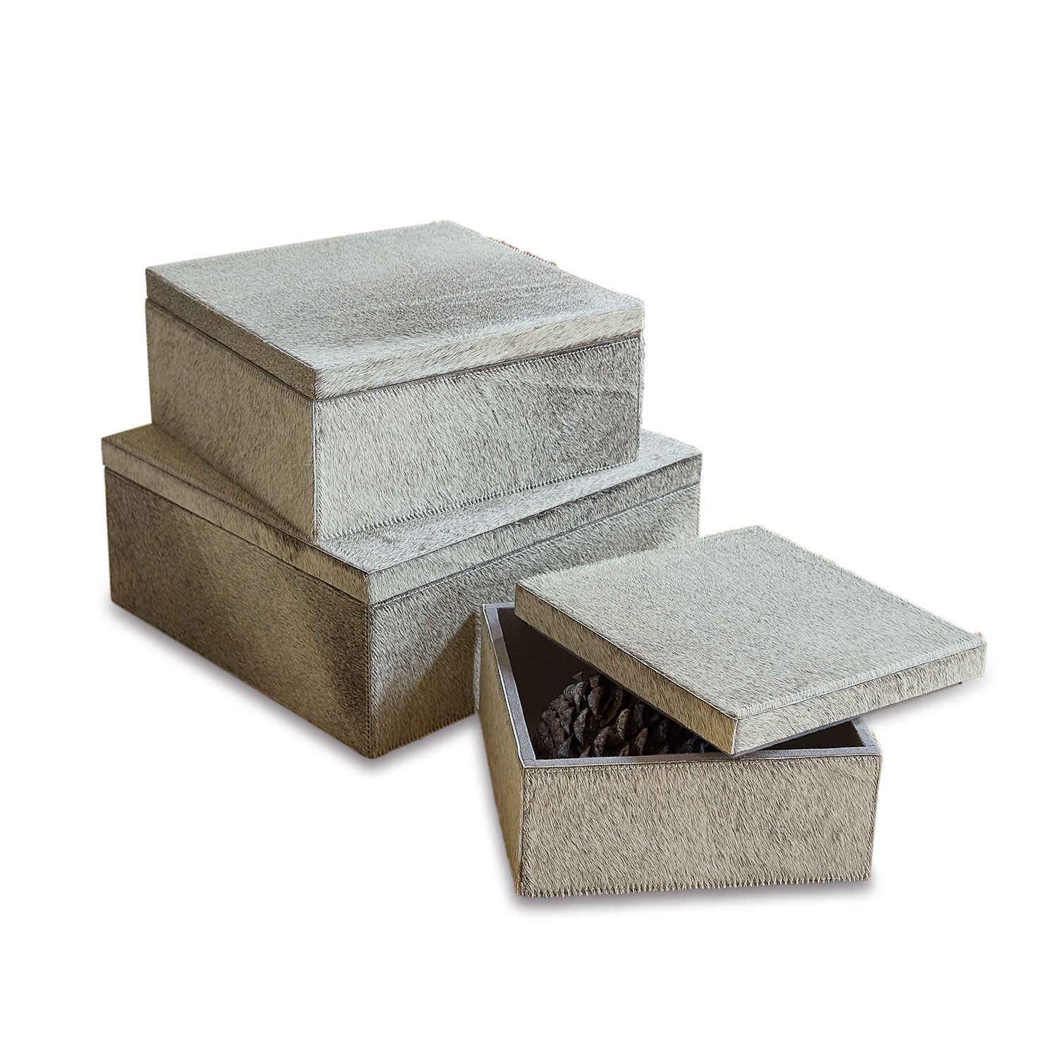 Set aus drei grauen Dekorationsboxen aus fellähnlichem Material zur Aufbewahrung