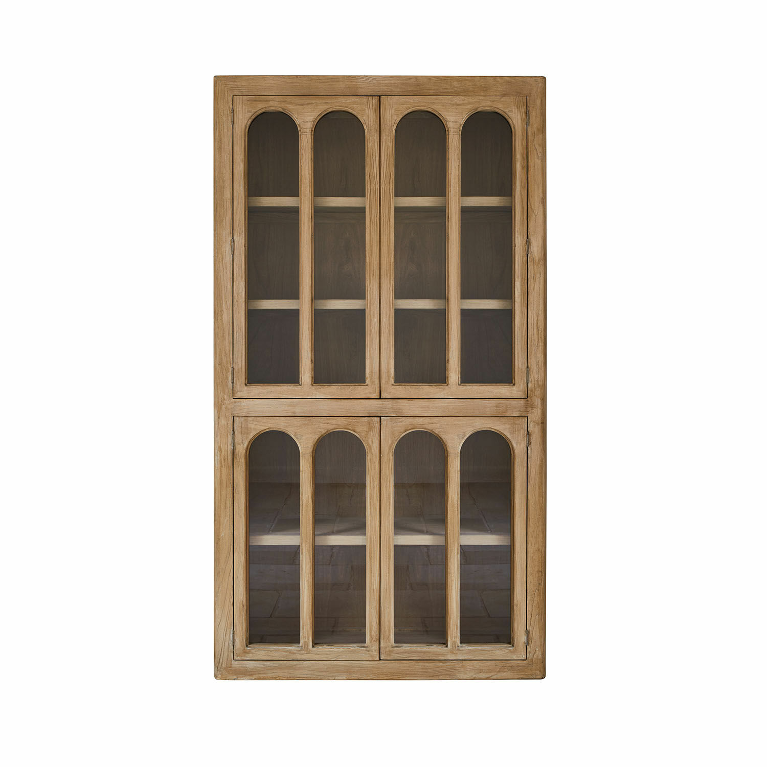 Holzvitrine in Naturfarbe mit verglasten Türen und Bogenfenstern für Aufbewahrung und Dekor