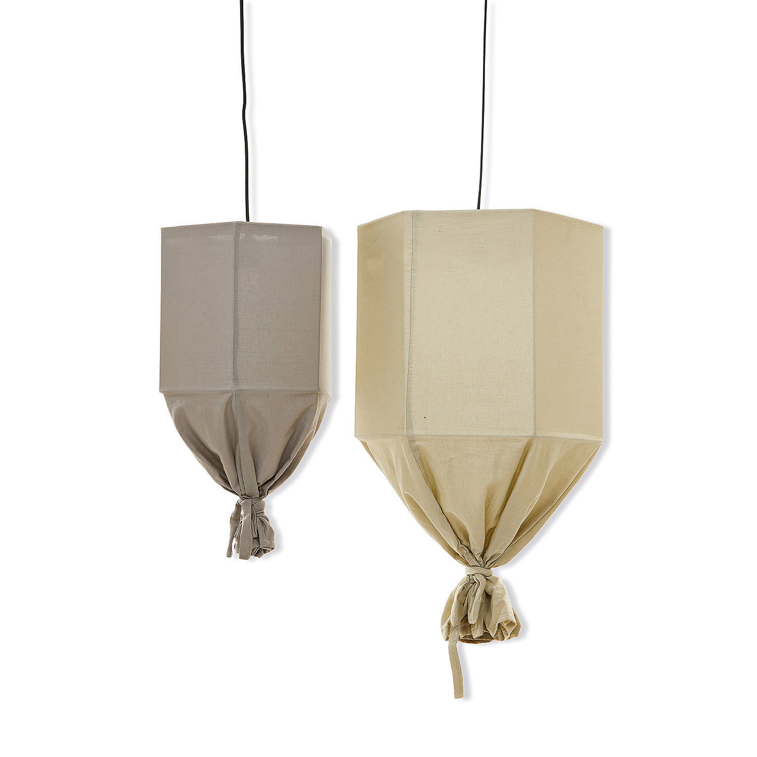 Zwei hängende Lampenschirme aus Stoff in Beige und Grau, modernes Wohnraumlicht