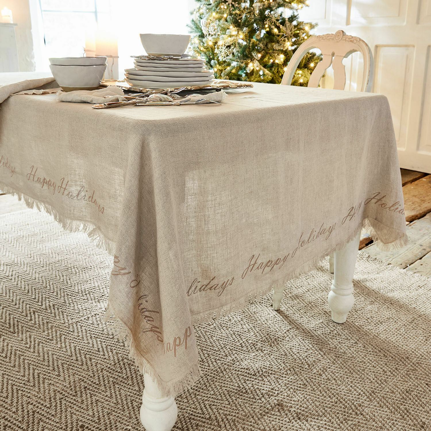 Tischdecke Emilia Leinen-Tischdecke in Naturfarbe mit Schriftzug Happy Holidays, festliche Tischdekoration
