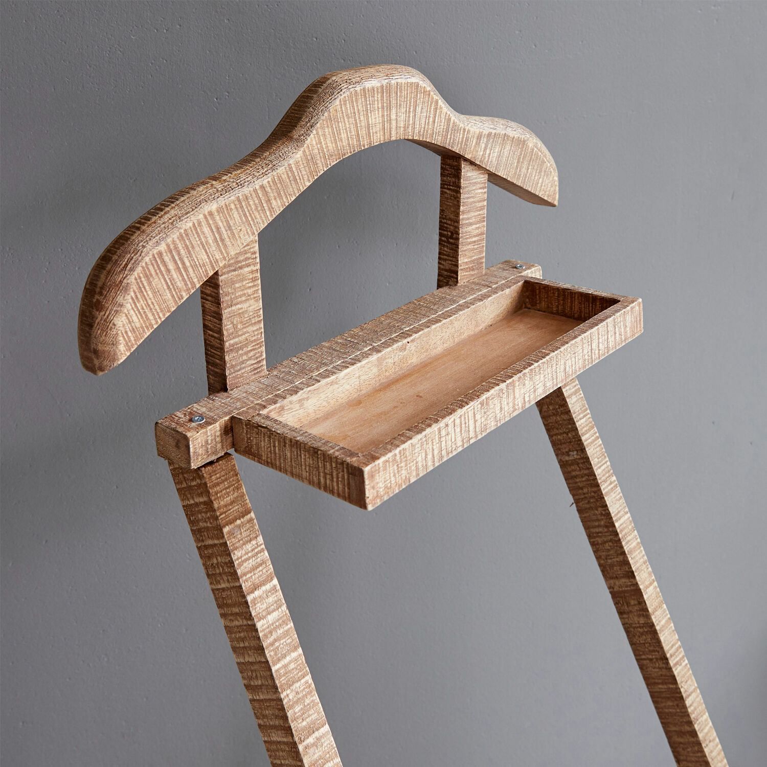 Heller Holz-Kleiderständer mit Ablagefach für Accessoires, praktischer Garderobenständer