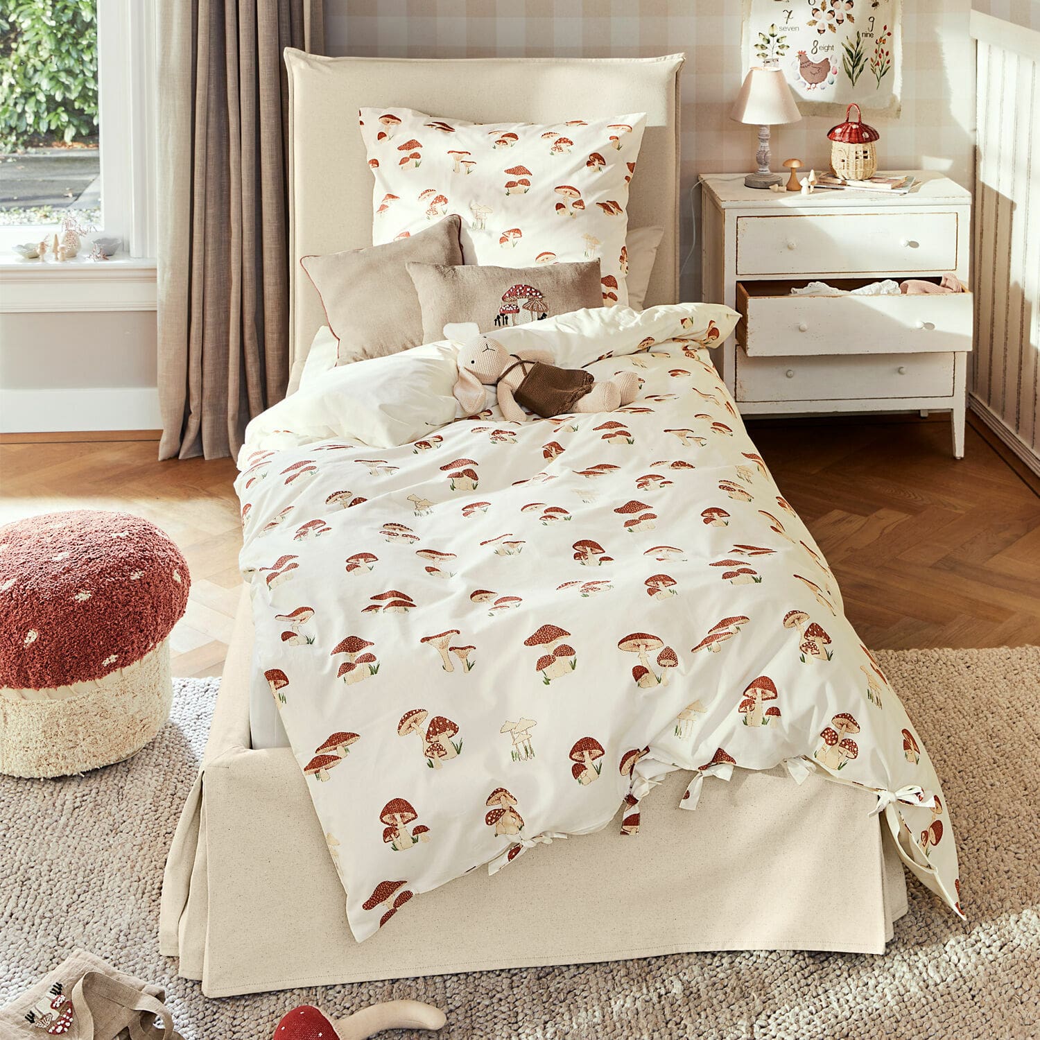Einzelbett Mouradon Baumwoll-Bettwäsche in Creme mit rotem Pilzmotiv, gemütliche Kinderzimmer-Dekoration