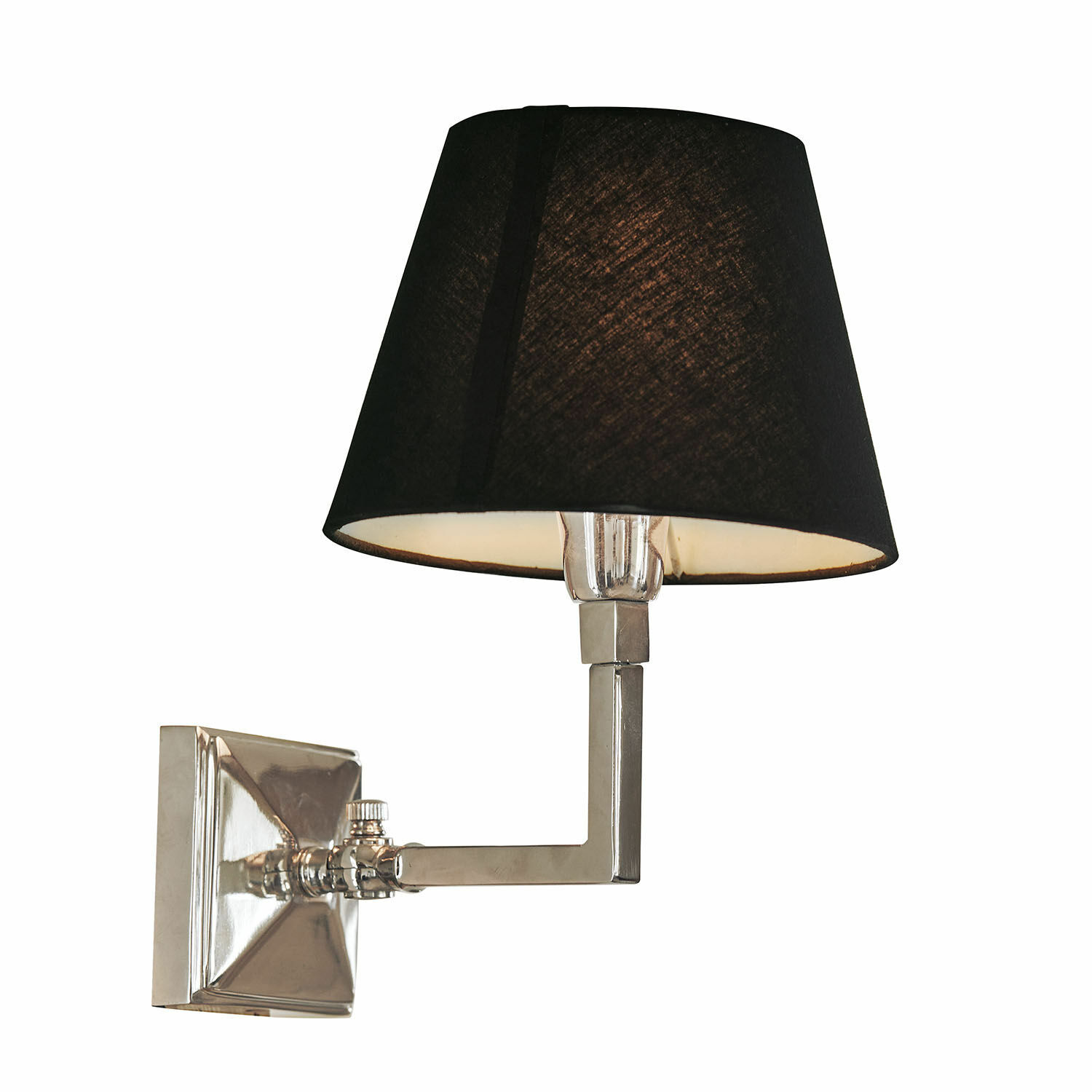 Wandlampe St. Clair Wandleuchte mit Metallbasis und schwarzem Lampenschirm, modernes Wohnzimmerlicht