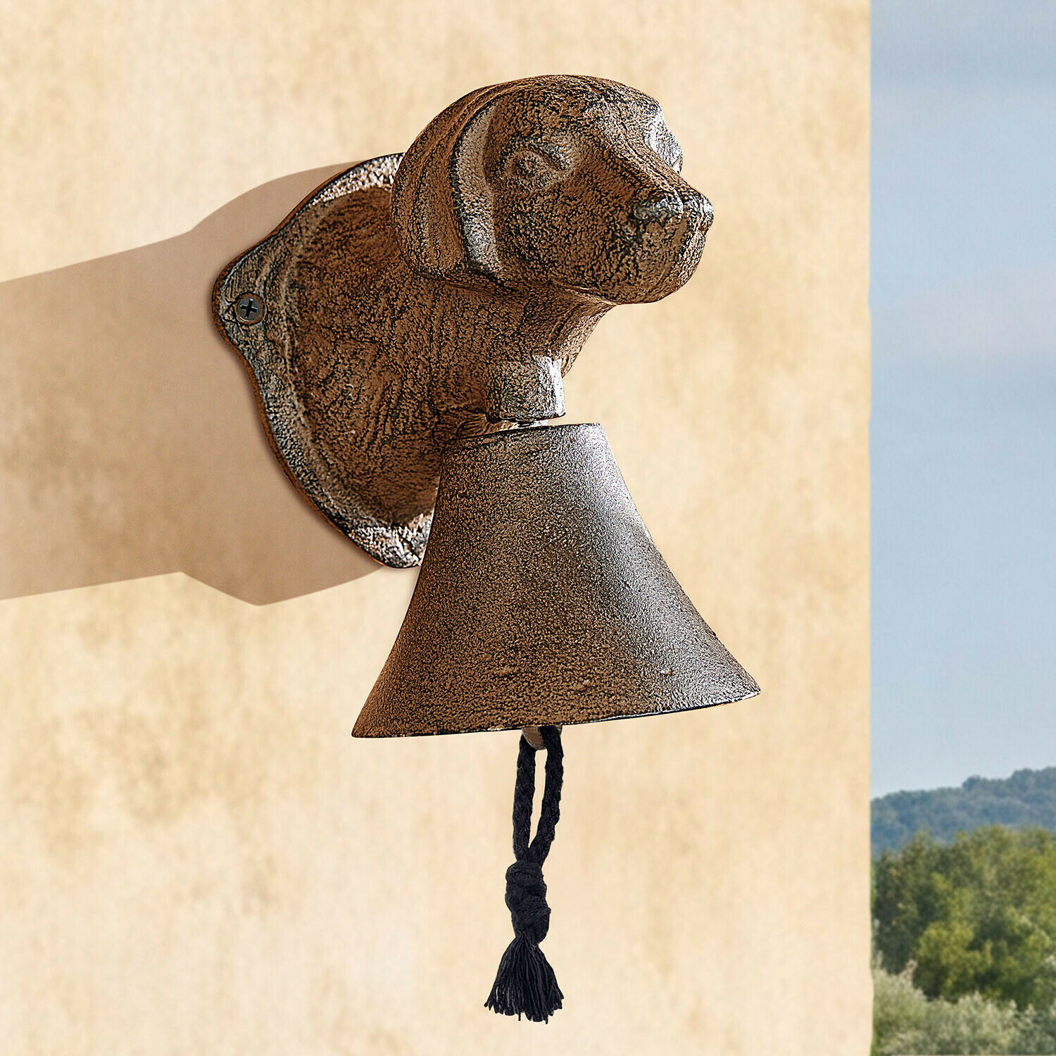 Glocke Invercombe Bronzene Wandglocke mit Hundekopf und schwarzer Kordel, rustikale Gartendekoration