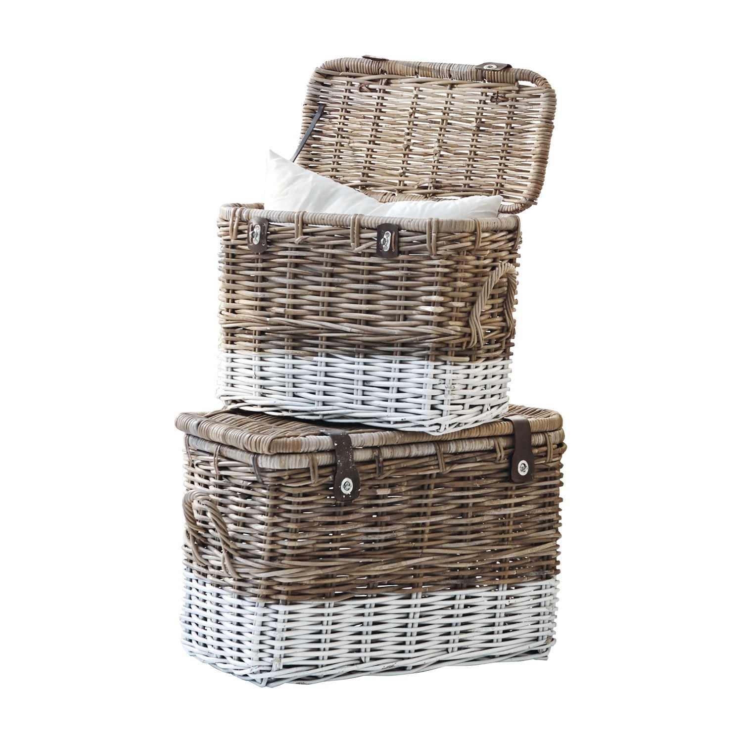 Set aus zwei Korbtruhen aus natürlichem und weißem Rattan für Aufbewahrung und Dekoration