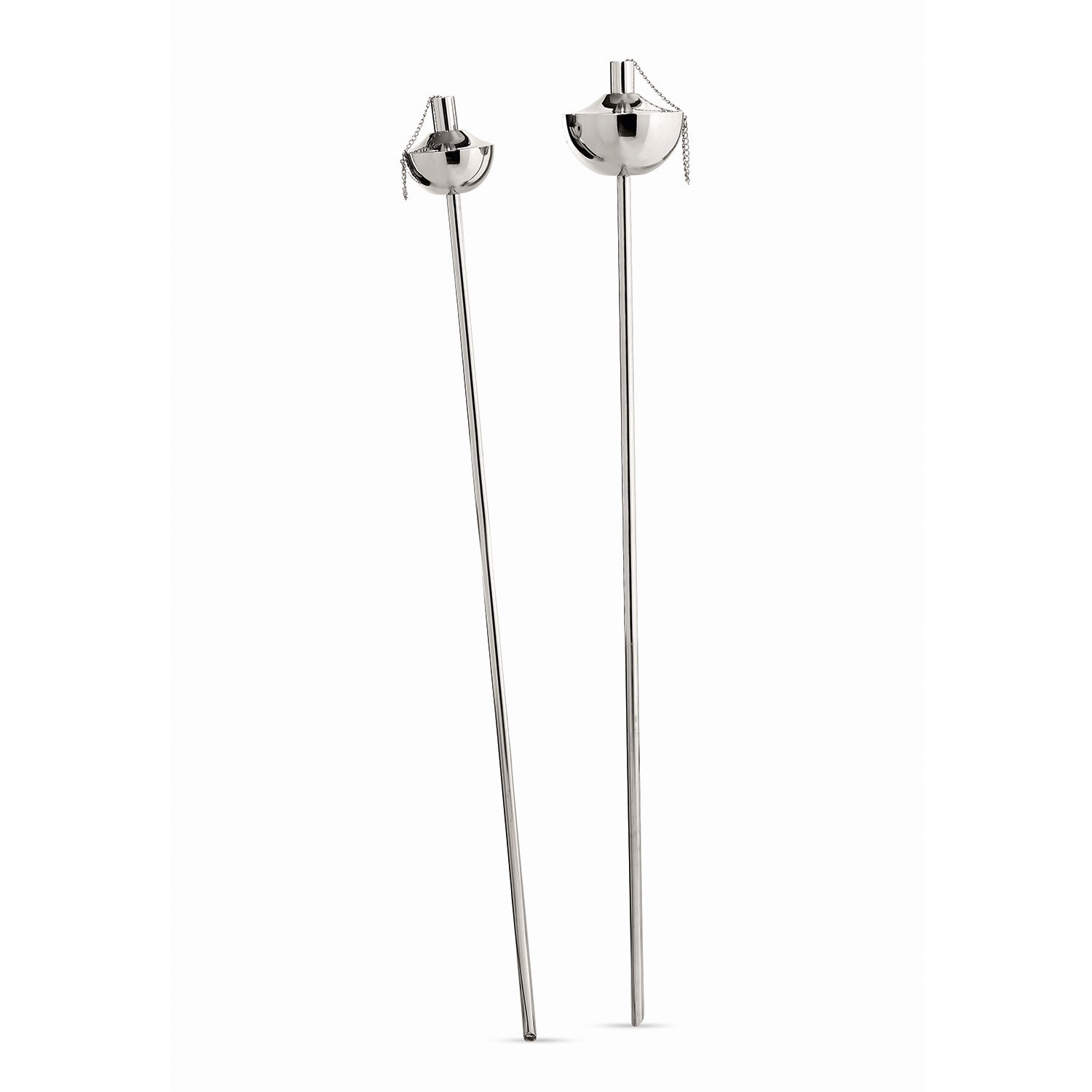 Set aus zwei silbernen Metall-Gartenfackeln für dekorative Außenbeleuchtung