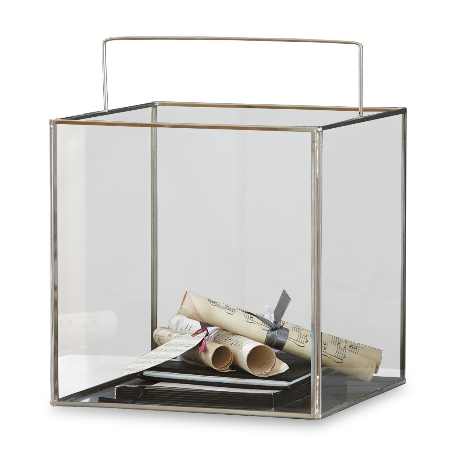 Transparente Glaslaterne mit Metallrahmen und Griff, dekoratives Wohnaccessoire